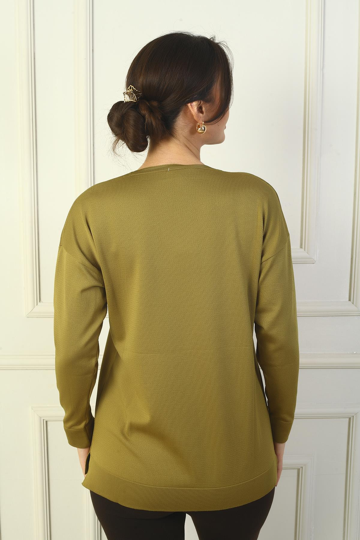 S-24Y1800003Kadın V Yaka Önü Baskılı Triko Kazak