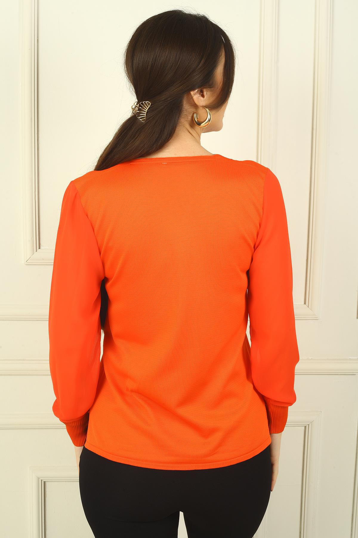 S-24Y1800011Kadın V Yaka Yarısı Şeritli Kolları Şifon Kazak