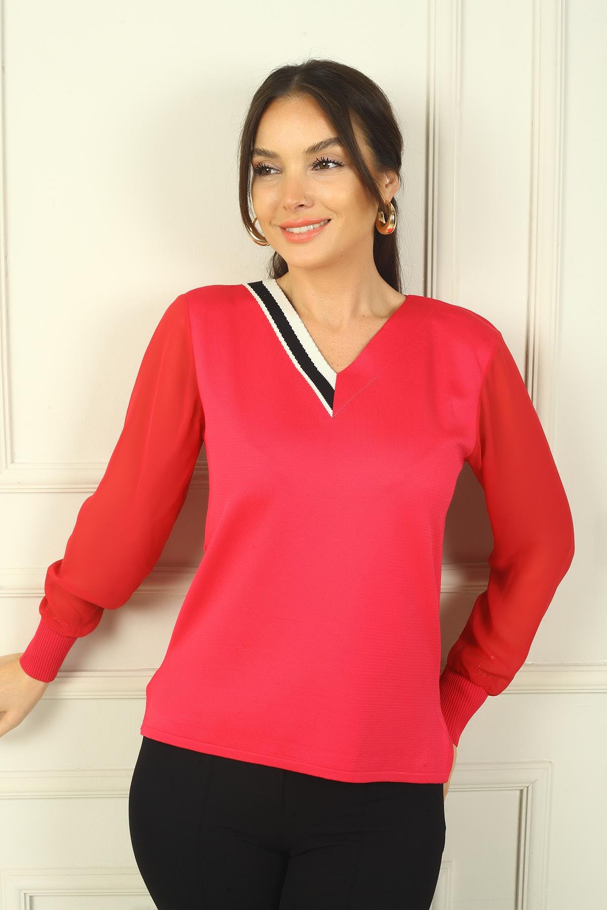 S-24Y1800011Kadın V Yaka Yarısı Şeritli Kolları Şifon Kazak