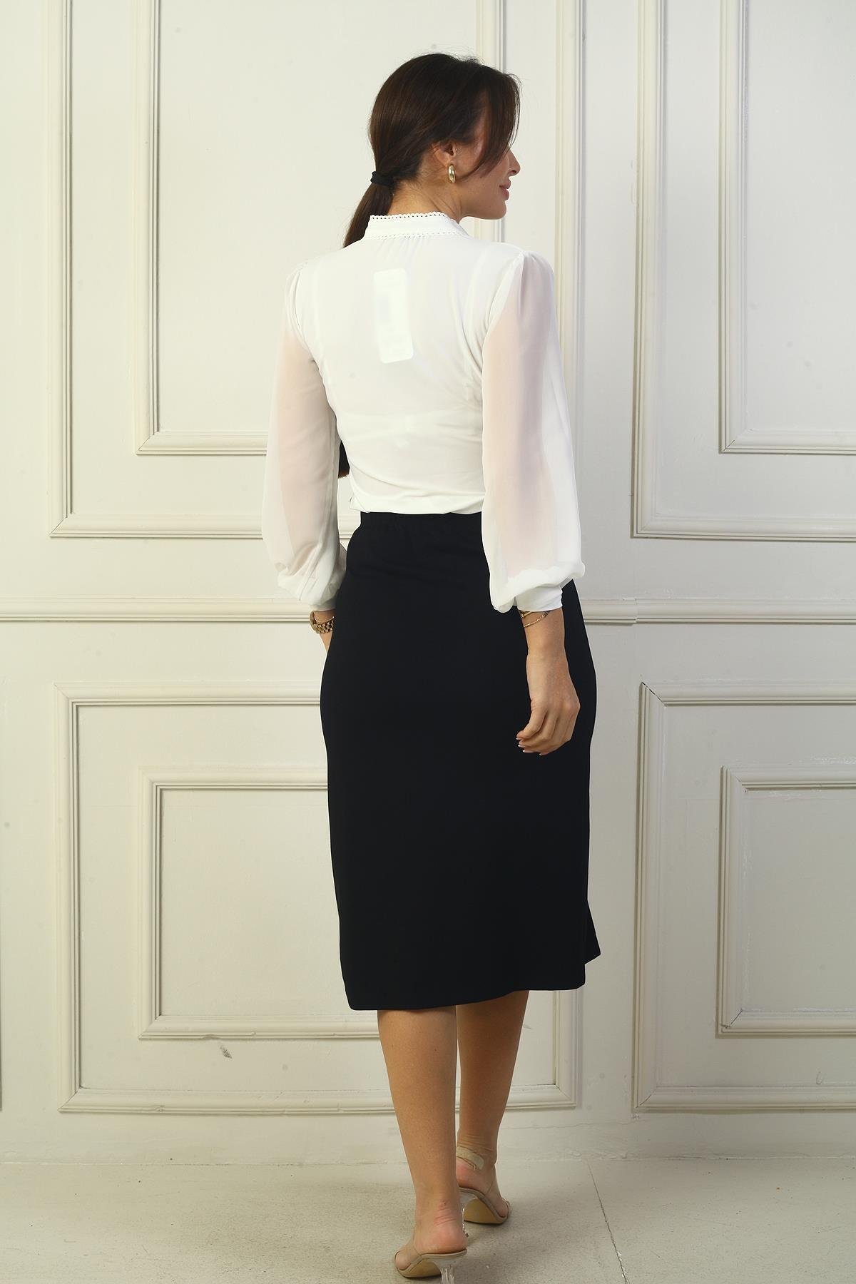 S-24Y2220011Beli Lastikli Önü Yırtmaçlı Diz Altı Etek