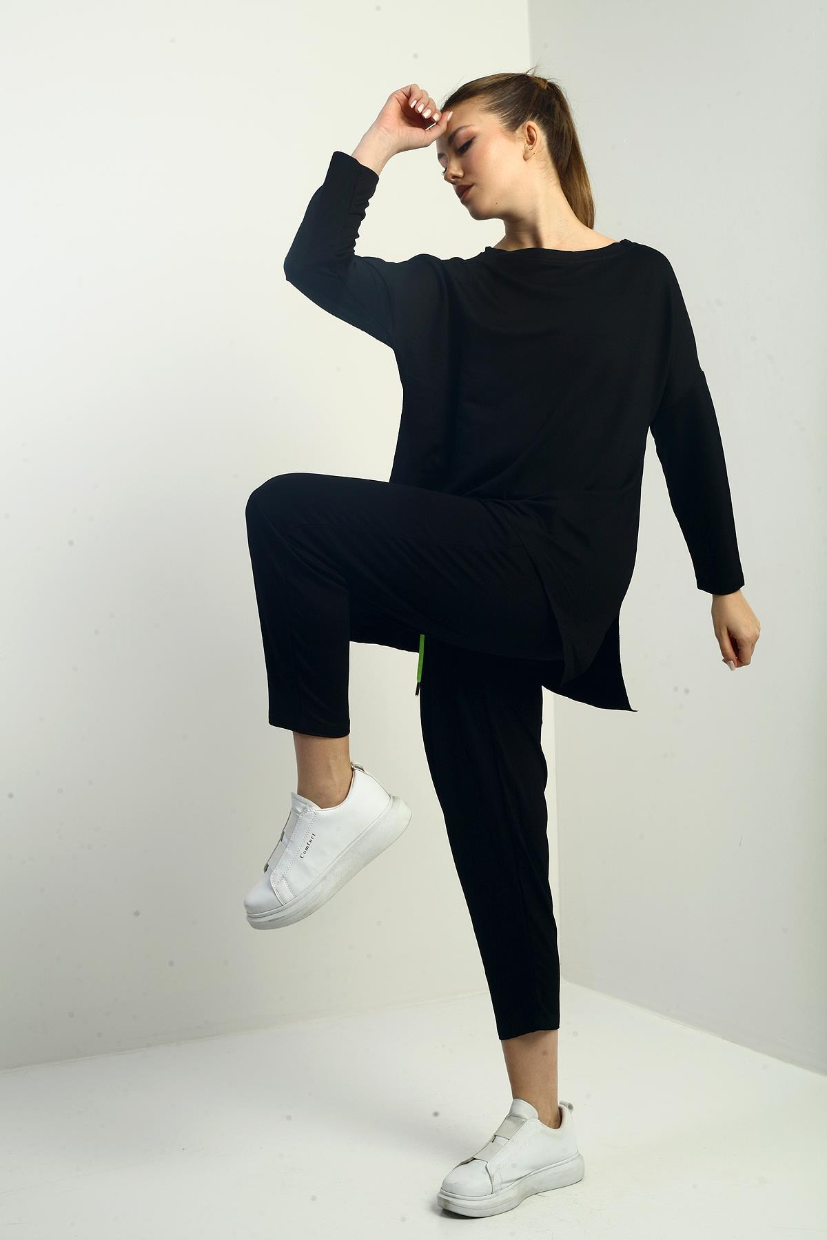 S-24Y2220014Kadın Ön Kısa Arka Uzun YAnları Yırtmaçlı Sweat Beli Lastikli Cepli Pantolon İki İplik 2'li Takım