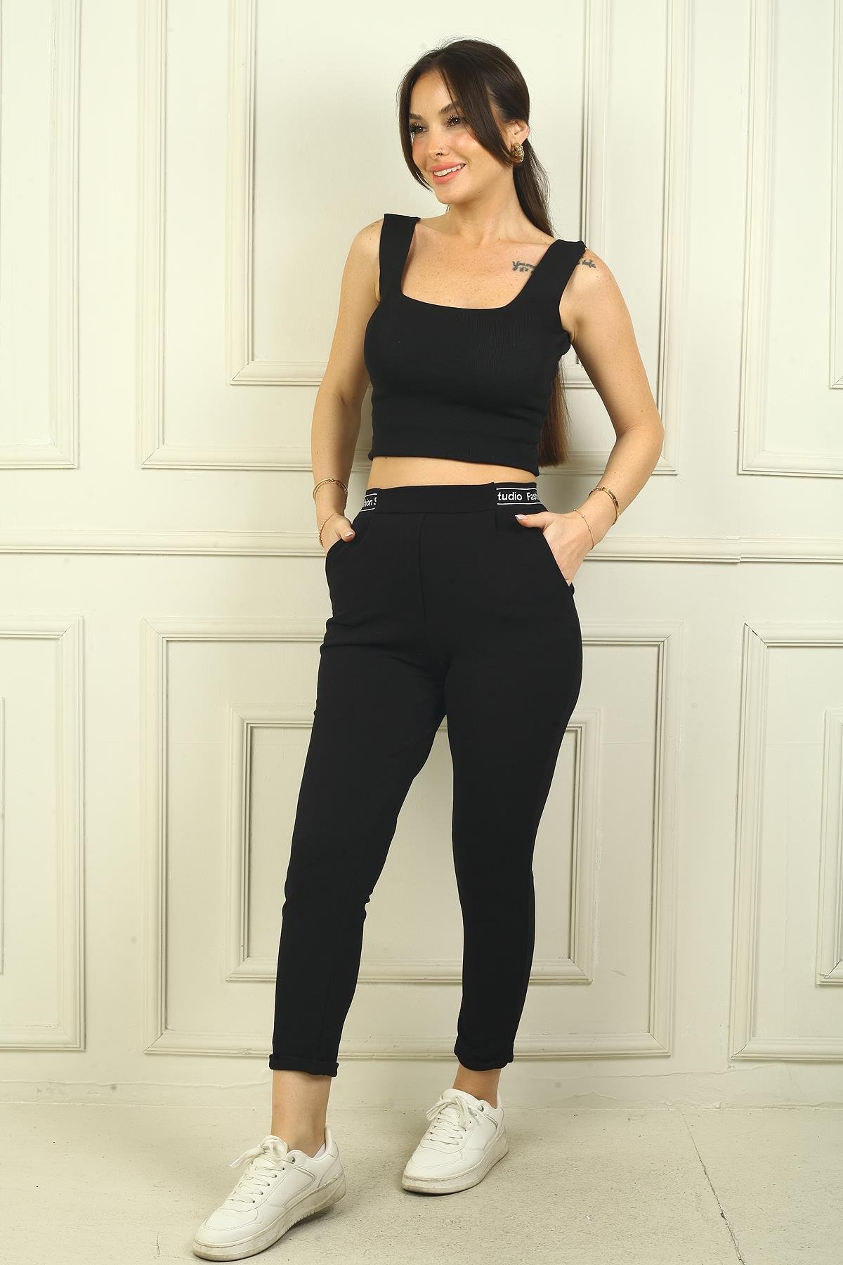 S-24Y2220015Kadın Beli Yazılı Lastikli Cepli Pileli Scuba Crep Pantolon