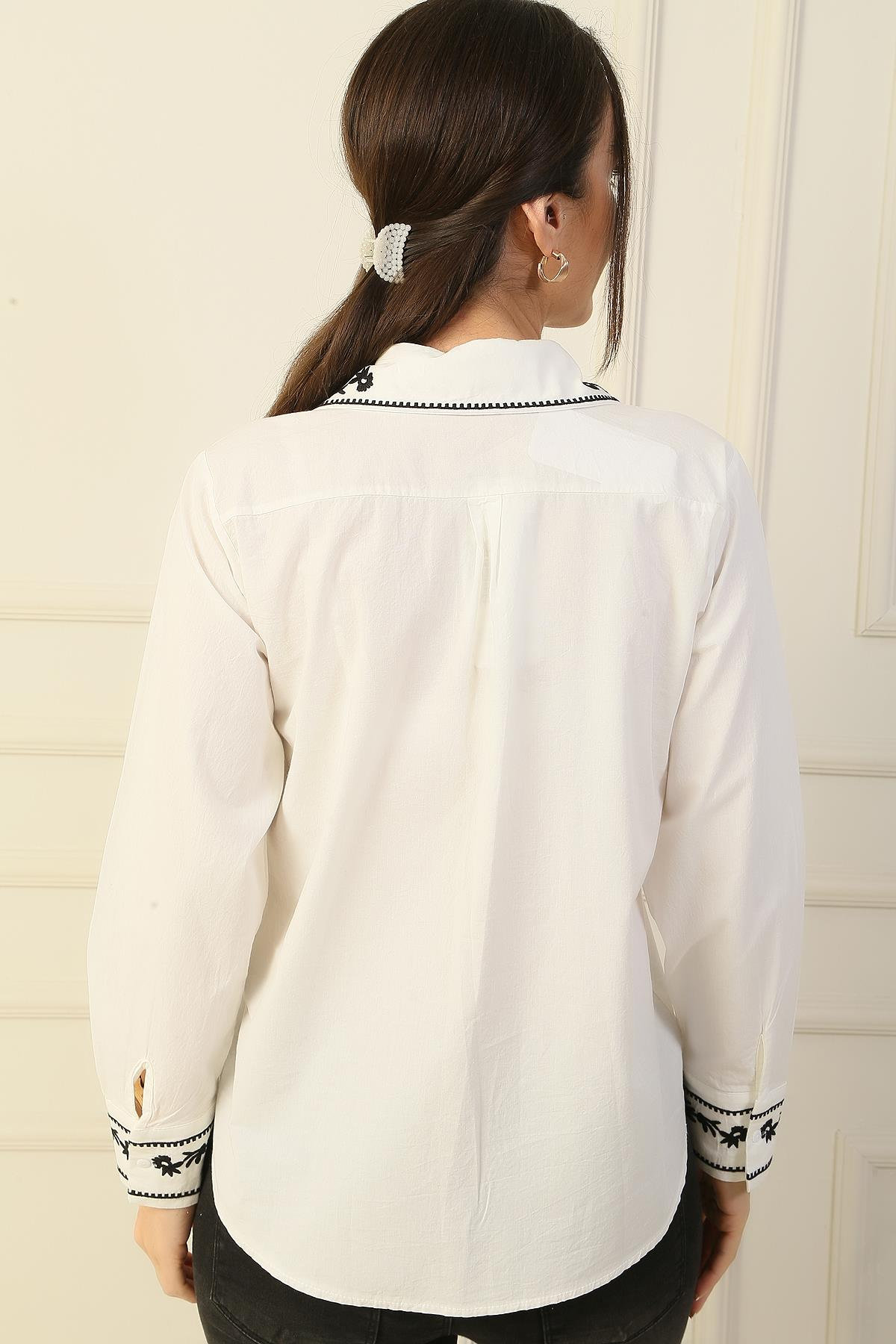 S-24Y2800010Yakası Ve Kolları Nakış İşlemeli Gömlek