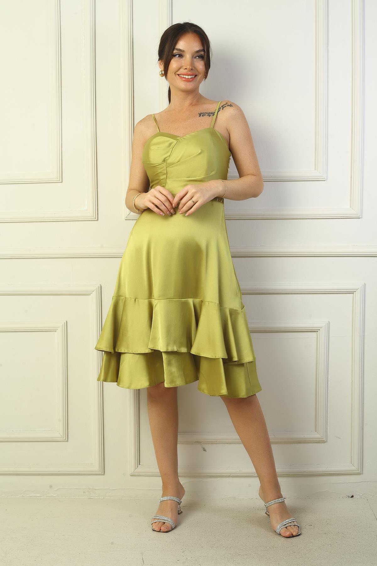 S-24Y3050013Kadın İp Askılı Önü Drapeli Astarlı Eteği Çift Kat Volanlı Saten Elbise