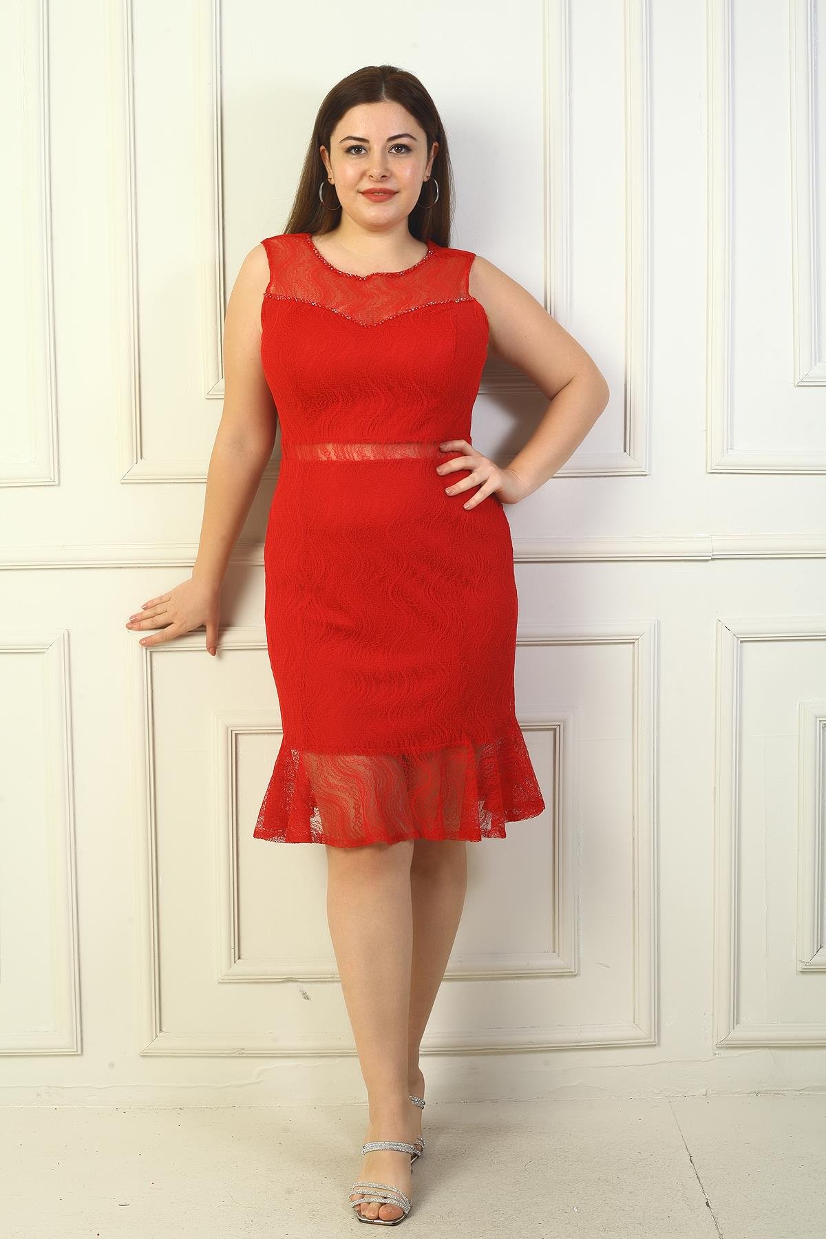 S-24Y3050025Kadın Önü Boncuk İşlemeli Eteği Volanlı Astarlı Büyük Beden Dantel Elbise