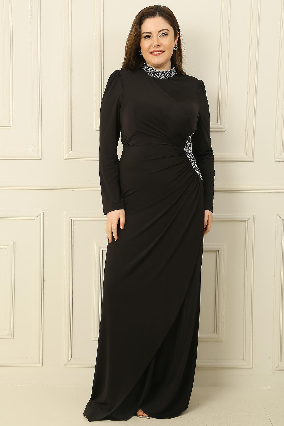 S-24Y3630001Yakası Ve Yanı Taşlı Astarlı Büzgülü Kristal Uzun Büyük Beden Tesettür Elbise