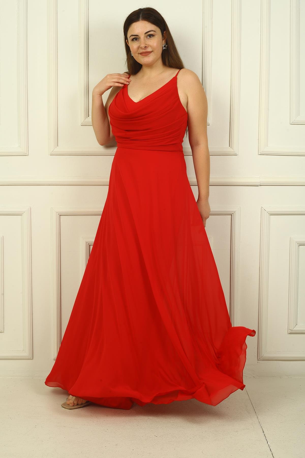 S-24Y3800005Kadın İp Askılı Önü Drapeli Astarlı Büyük Beden Uzun Şifon Elbise