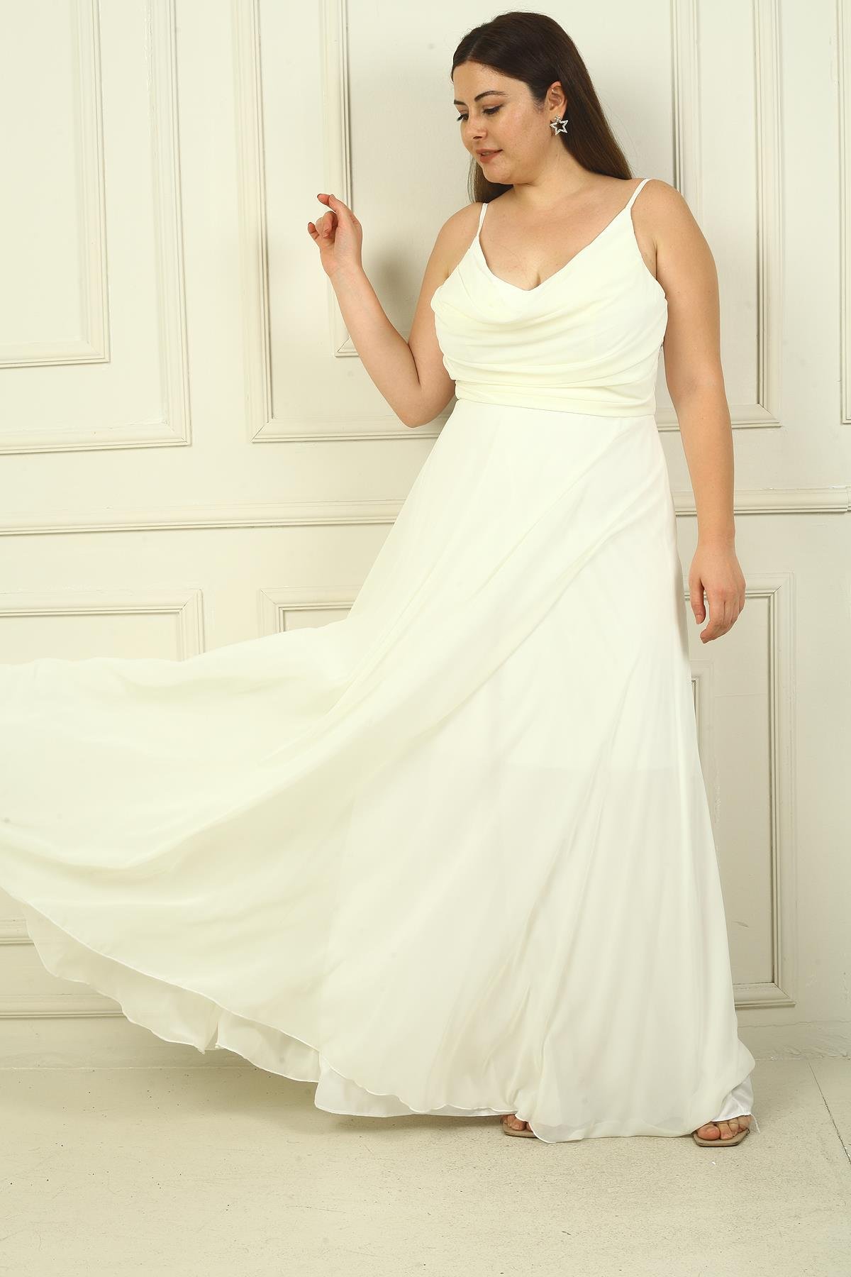 S-24Y3800005Kadın İp Askılı Önü Drapeli Astarlı Büyük Beden Uzun Şifon Elbise