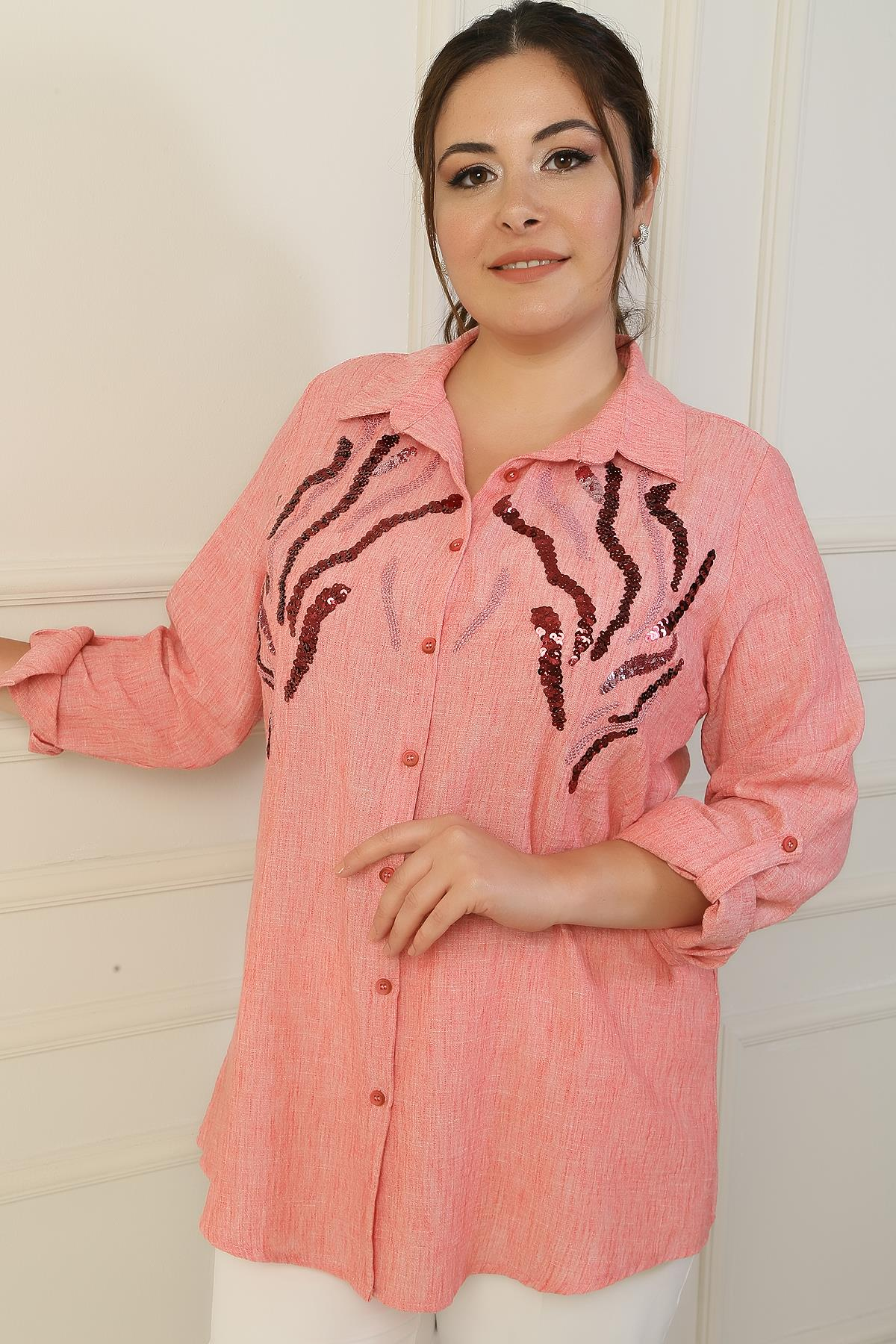 S-24Y4040001Önü Nakışlı B.Beden Gömlek