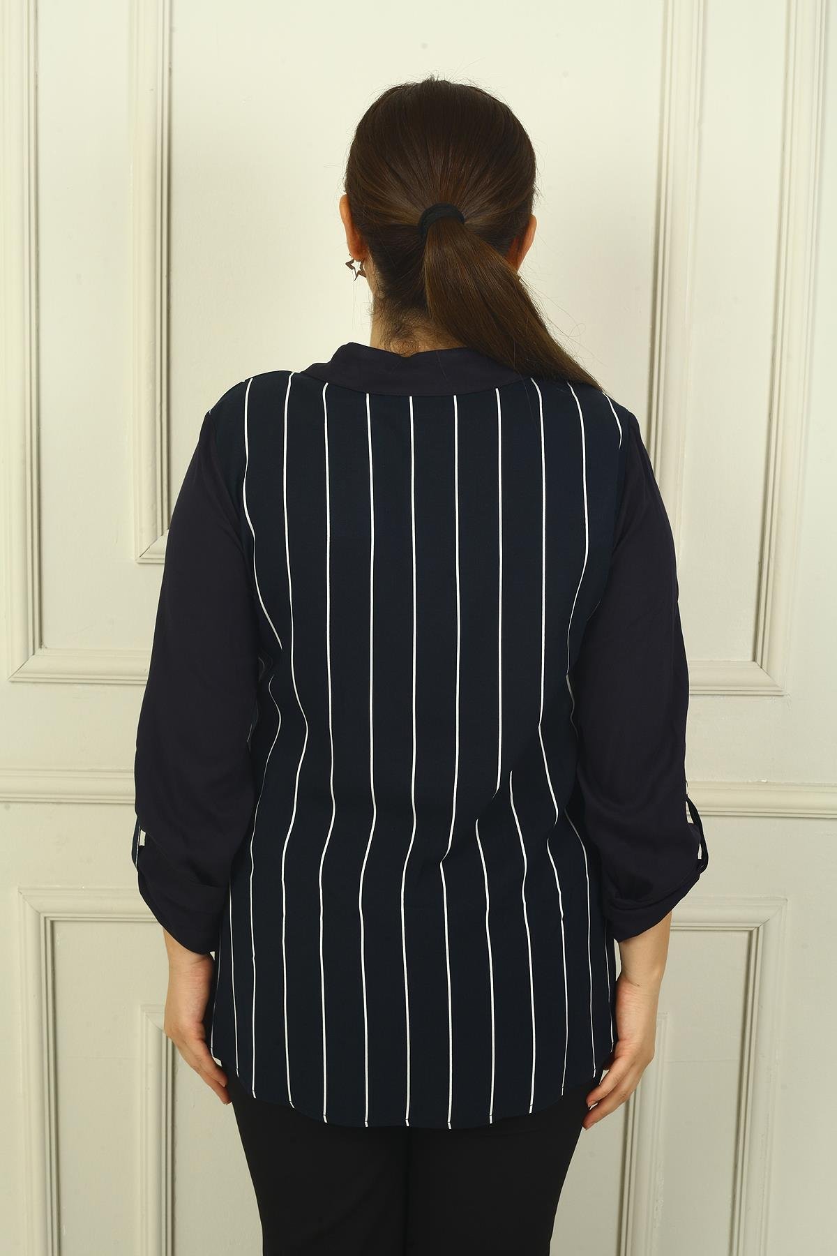 S-24Y4040015Kadın Tek Cepli Kol Katlamalı Çizgili B.B. Gömlek