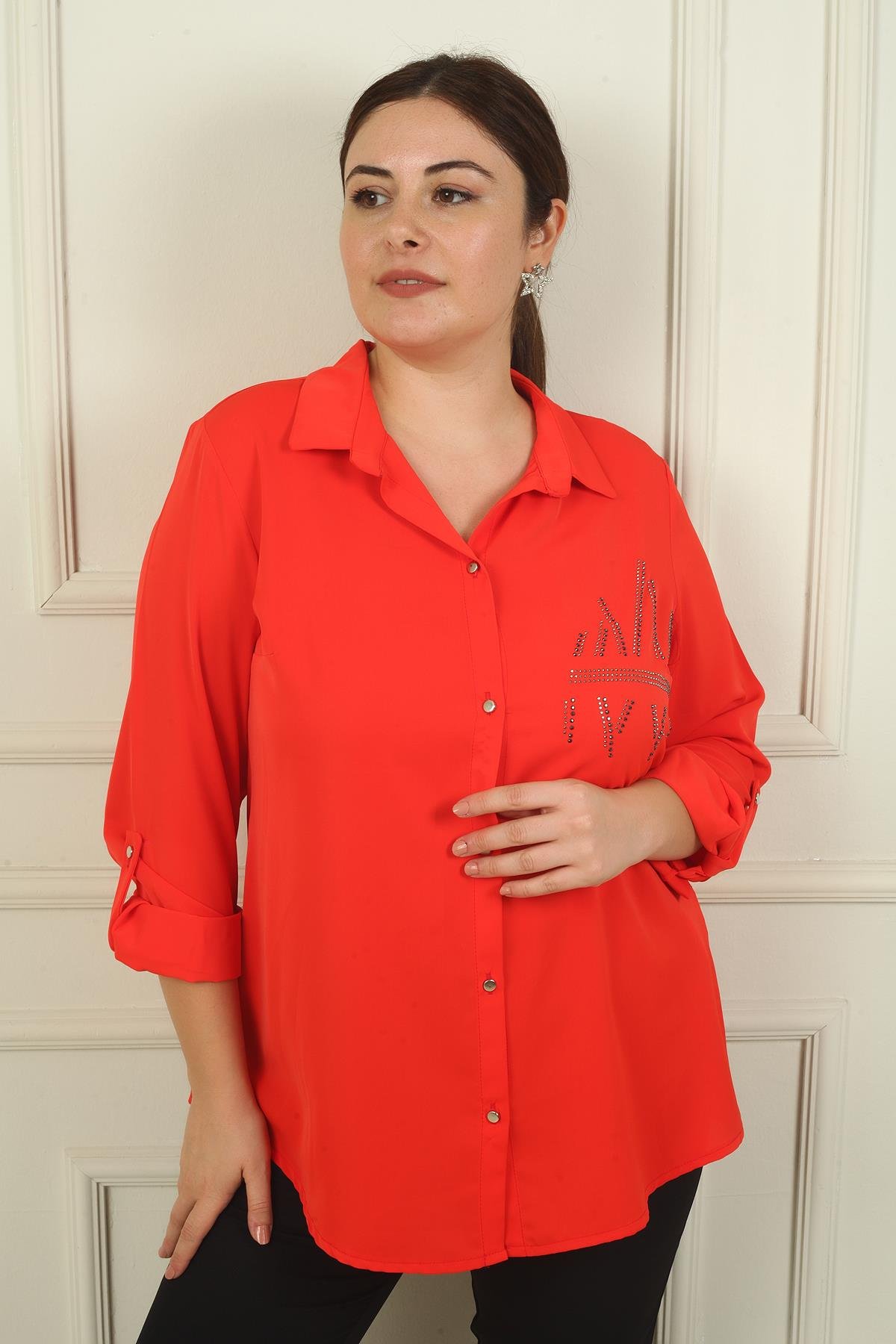 S-24Y4040027Kadın Kol Katlamalı Taş Detaylı Krep Saten Büyük Beden Gömlek