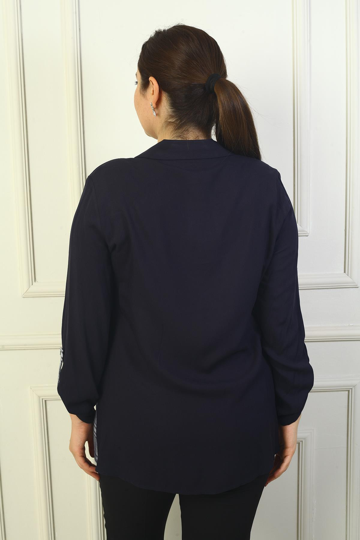 S-24Y4040028Kadın Çift Cepli Önü Ekoseli Kol Katlamalı Büyük Beden Viskon Gömlek