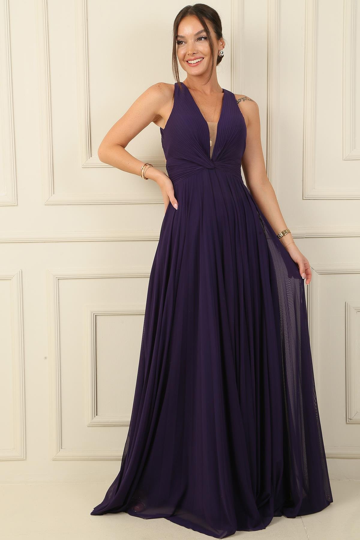 S-24Y4120007Sırt Dekolteli Önü Düğüm Detaylı Astarlı Pileli Uzun Şifon Abiye Elbise