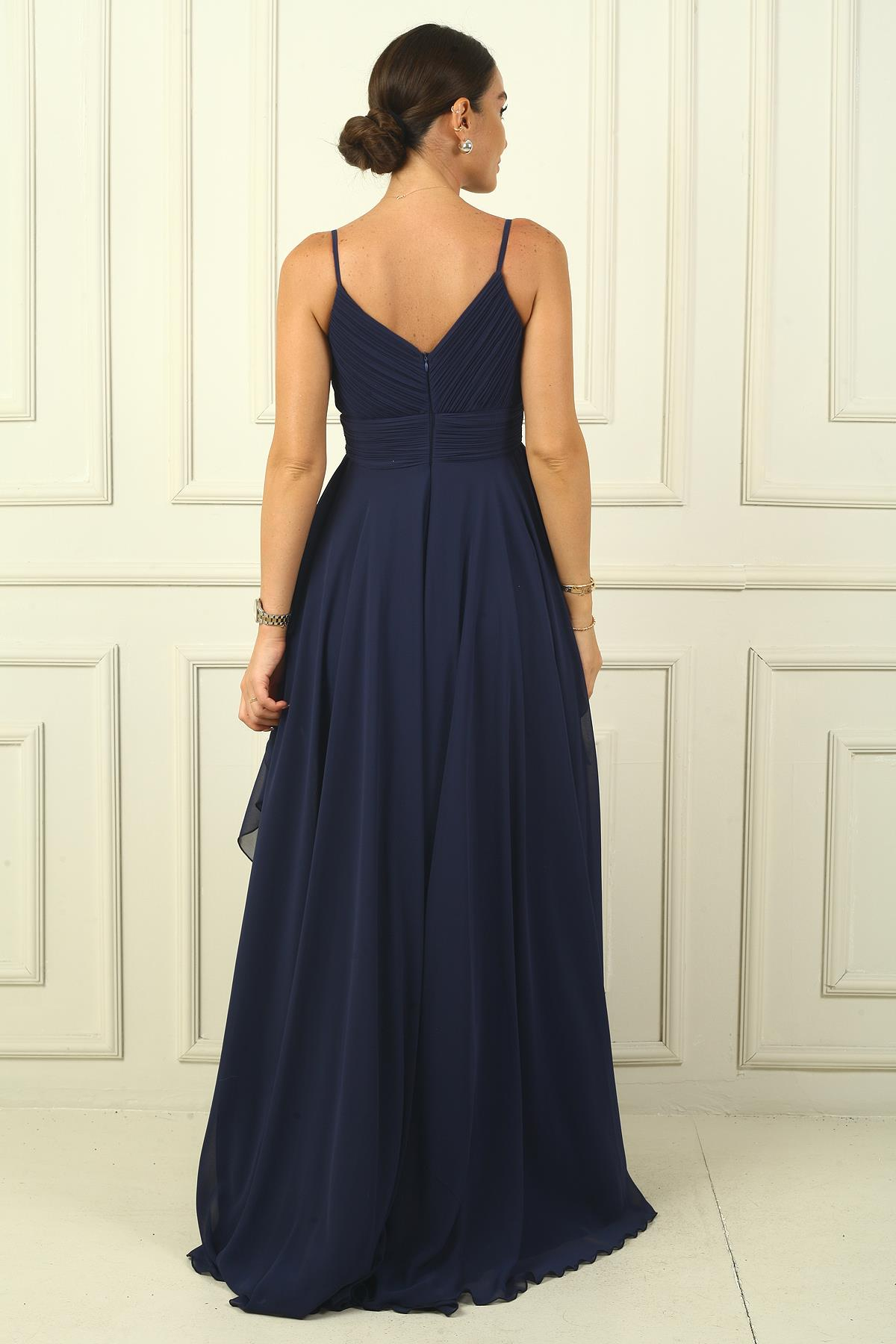 S-24Y4120011Kadın İp Askılı Yanları Yırtmaçlı Astarlı Volanlı Şifon Uzun Elbise