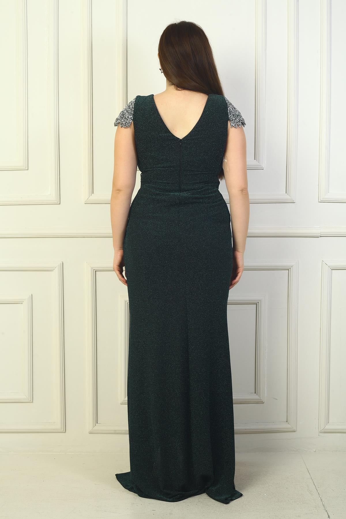 S-24Y4120013Ön Arka V Yaka Kol Ve Bel Taş Detaylı Astarlı Drapeli Simli Büyük Beden Likralı Uzun Elbise