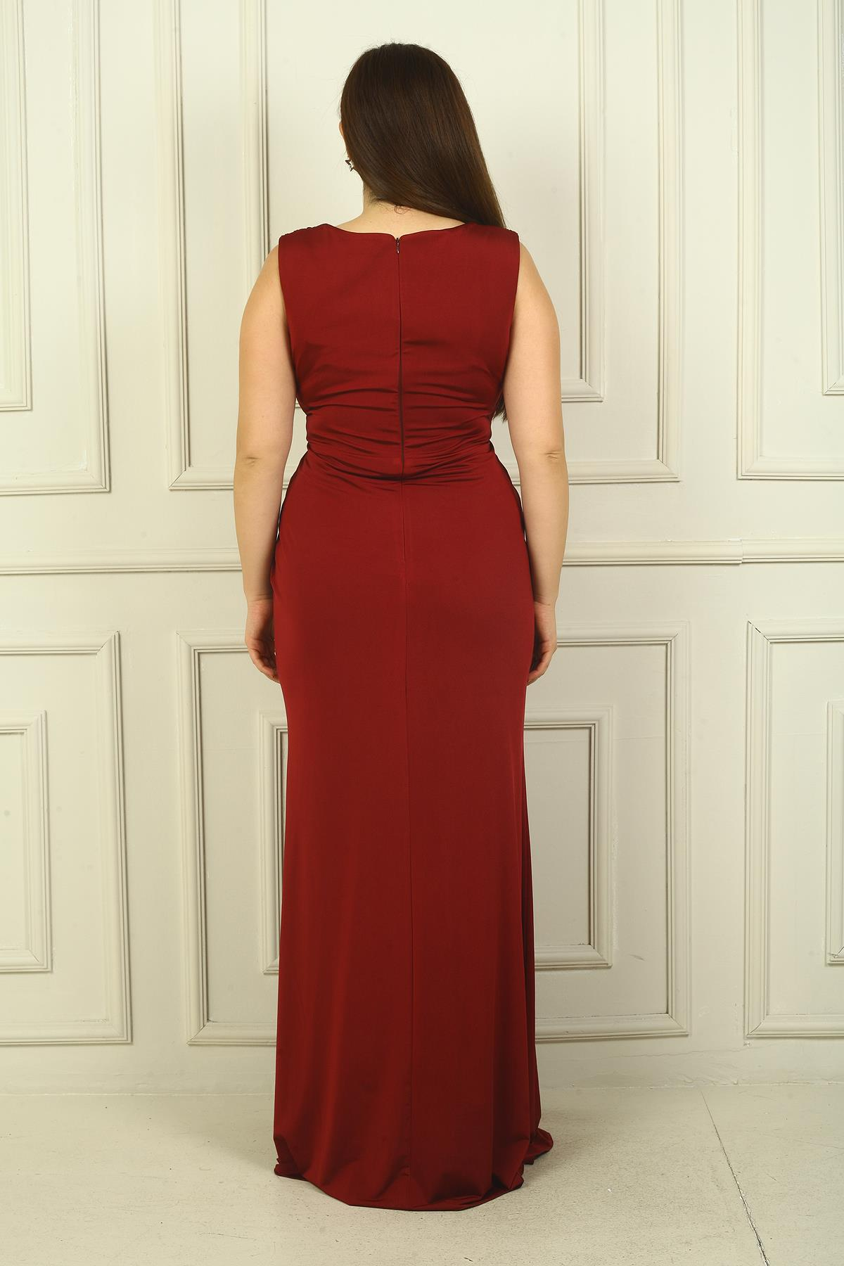 S-24Y4120014Kadın V Yaka Beli Tokalı Drapeli Astarlı Önü Yırtmaçlı Likralı Sandy Büyük Beden Uzun Elbise