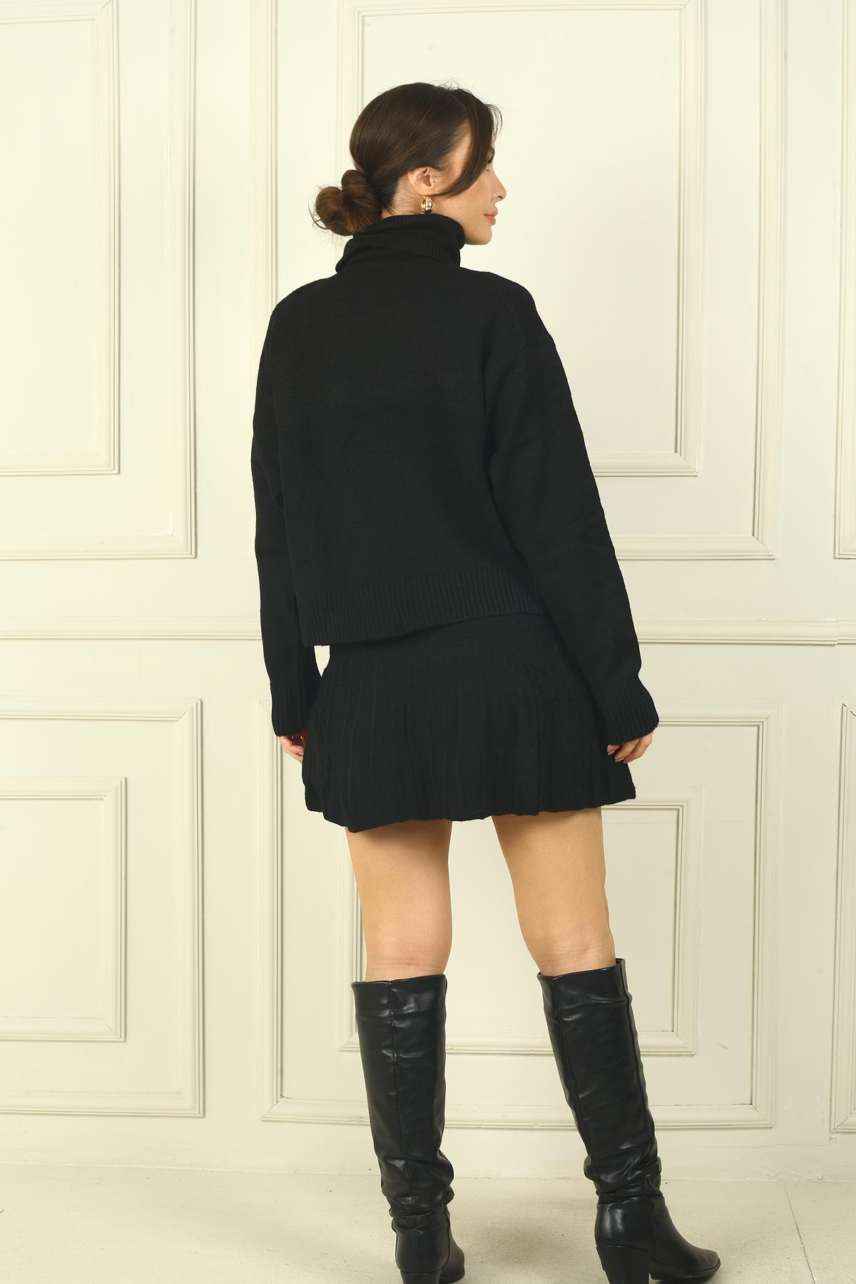 S-24Y4130003Kadın Boğazlı Uzun Kollu Kazak Beli Lastikli Kısa Etek 2'li Triko Takım