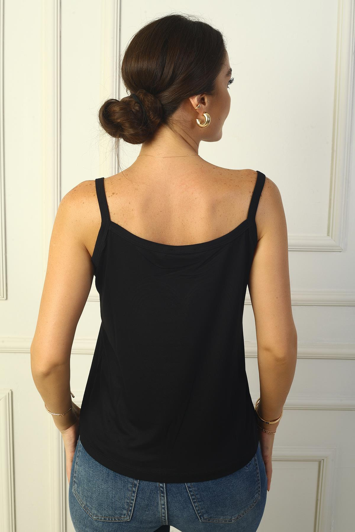 S-24Y4170014Omuz İp Askılı Önü Taş Kalp İşlemel Geniş Kalıpi Atlet