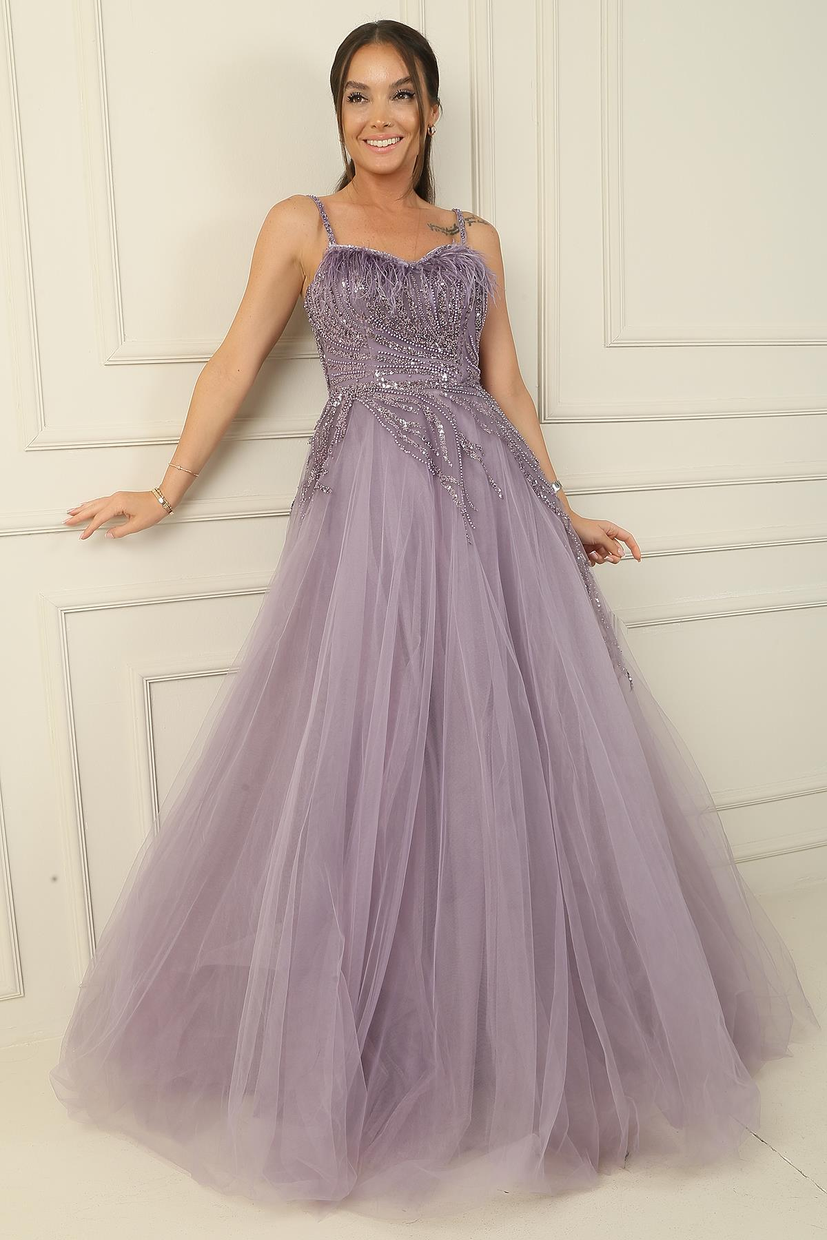 S-24Y4240005Askılı Yaka Tüylü Pul-Boncuk İşlemeli Astarlı Uzun Prenses Abiye Elbise