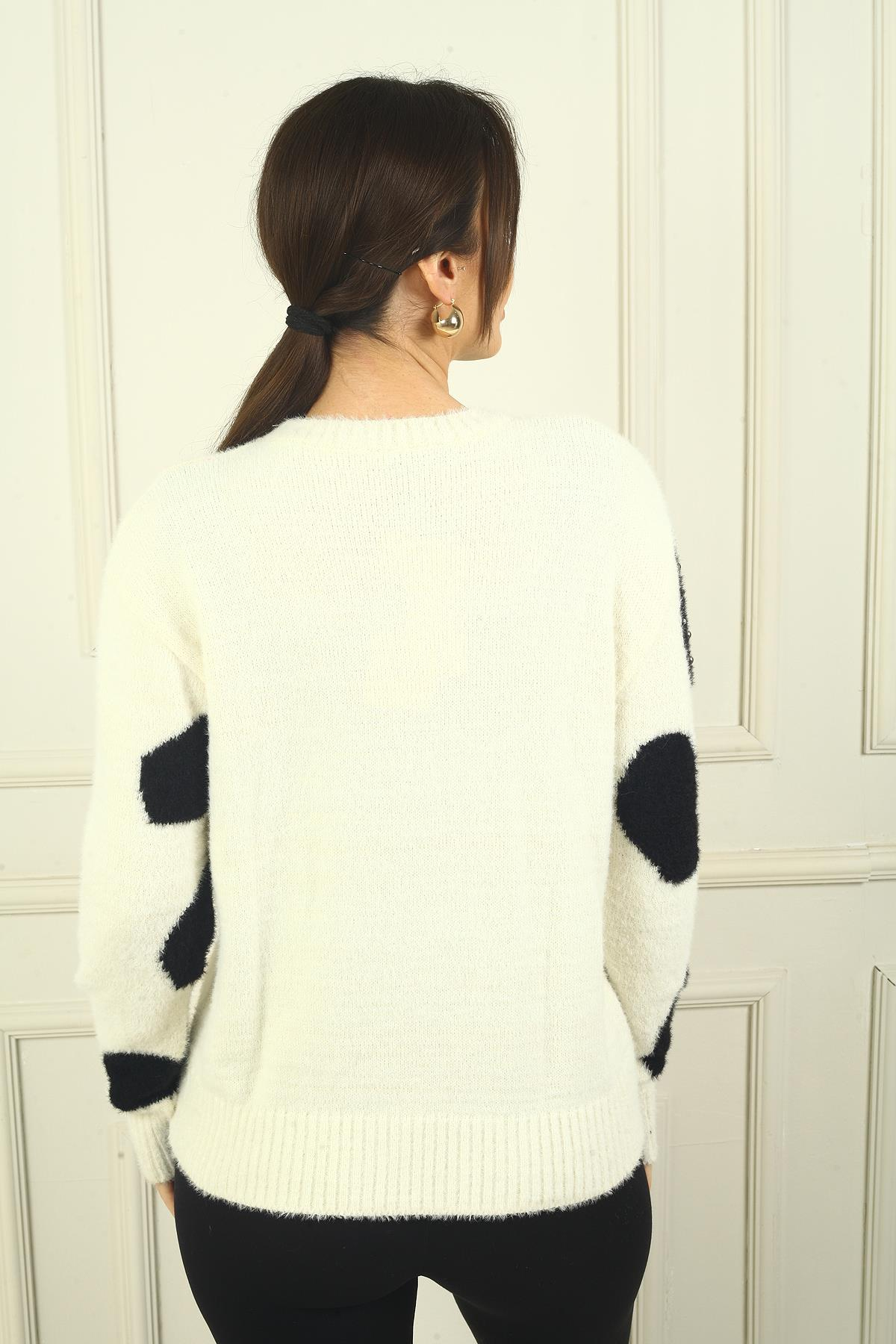 S-24Y4280007Kadın İnci Detaylı Dalmaçya Yumoş Kazak