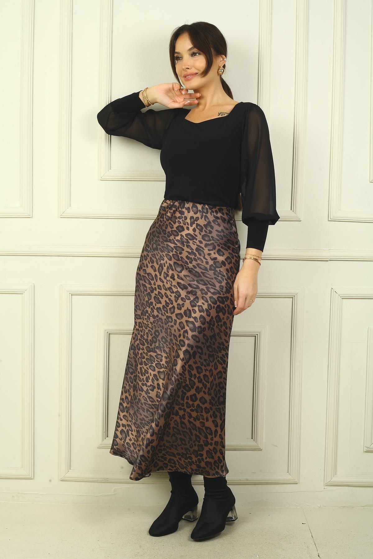 S-24Y4280010Kadın Beli Lastikli Leopar Desen Saten Uzun Etek