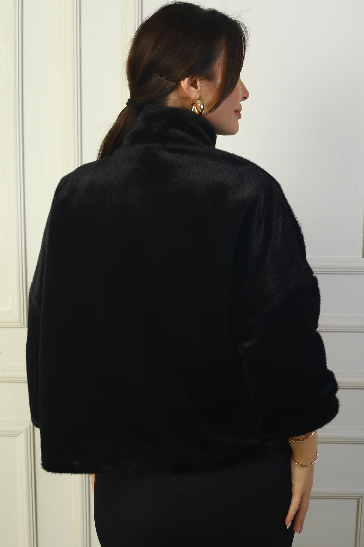 S-24Y4290001Kadın Taş Tokalı İçi Astarlı Kürk Ceket