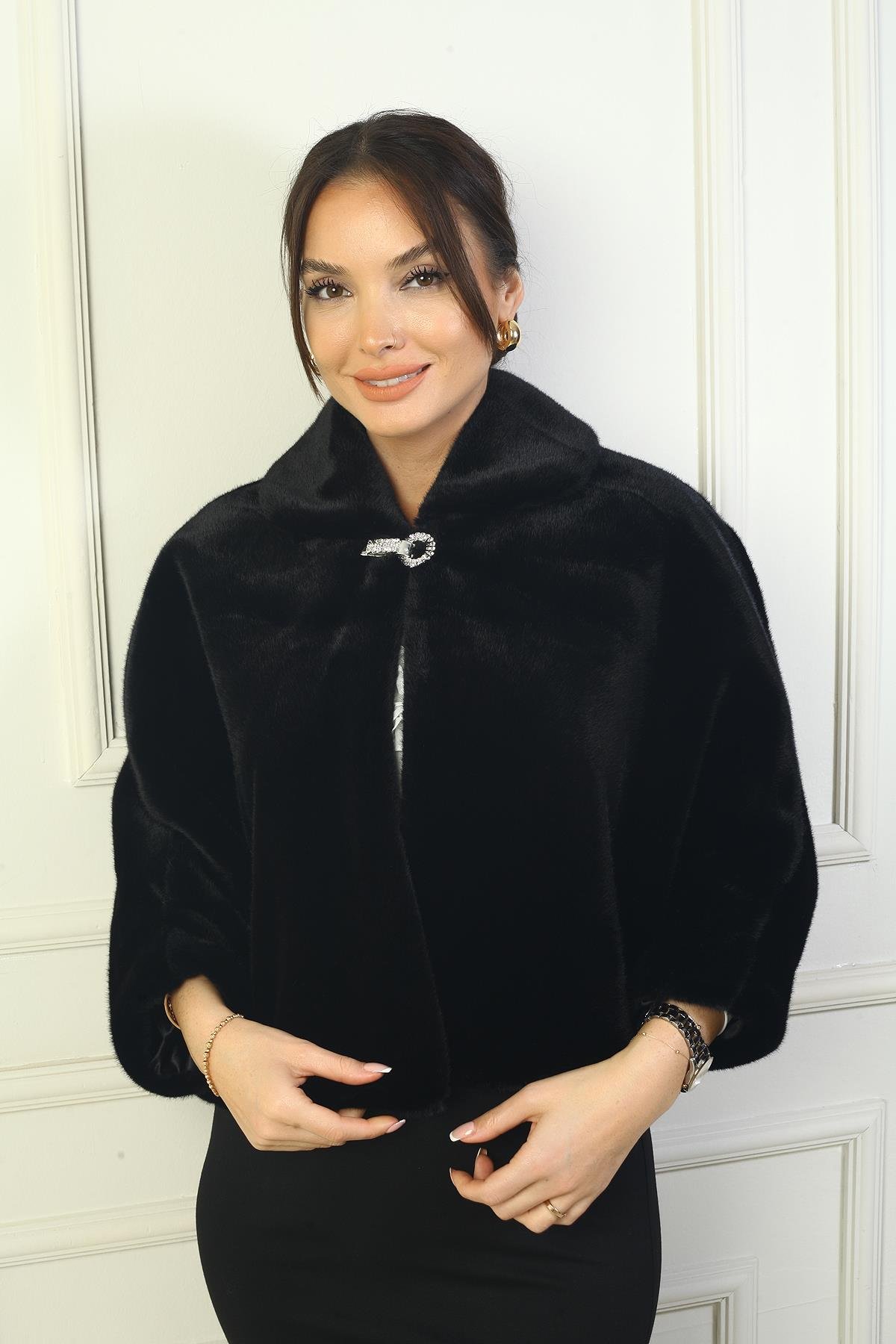 S-24Y4290004Kadın Taş Tokalı Astarlı Kürk Ceket