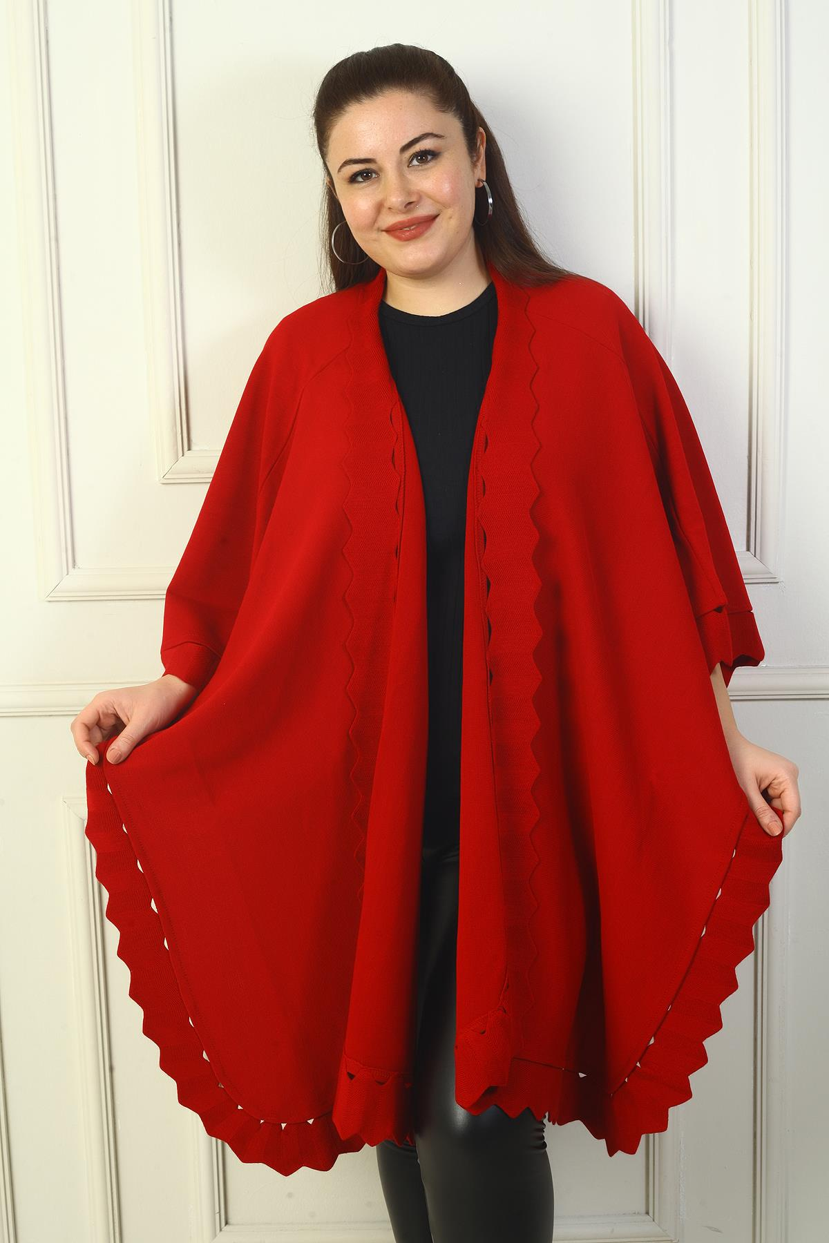 S-24Y4300002Kadın Lazer Kesim Büyük Beden Akrilik Panço