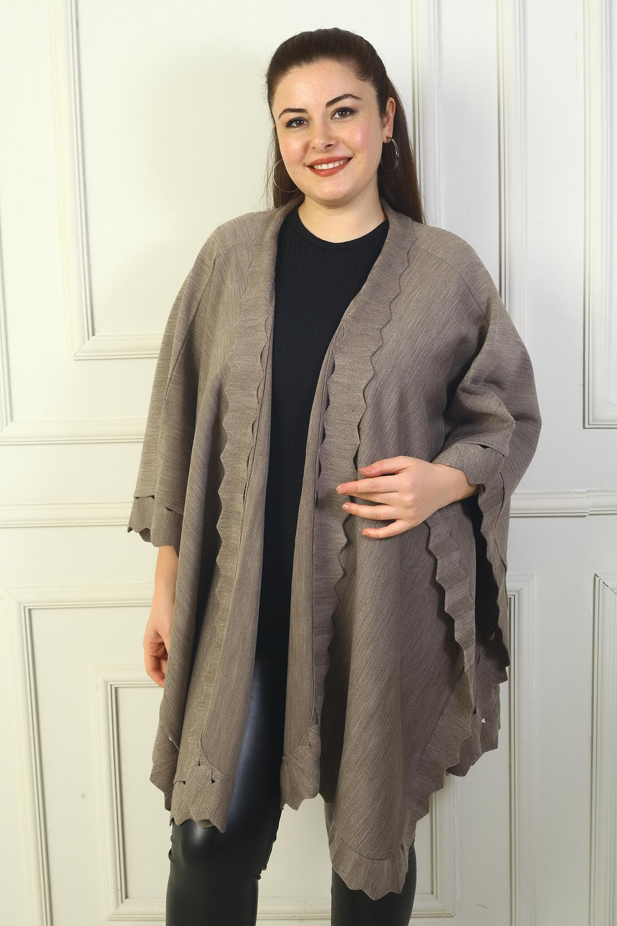 S-24Y4300002Kadın Lazer Kesim Büyük Beden Akrilik Panço