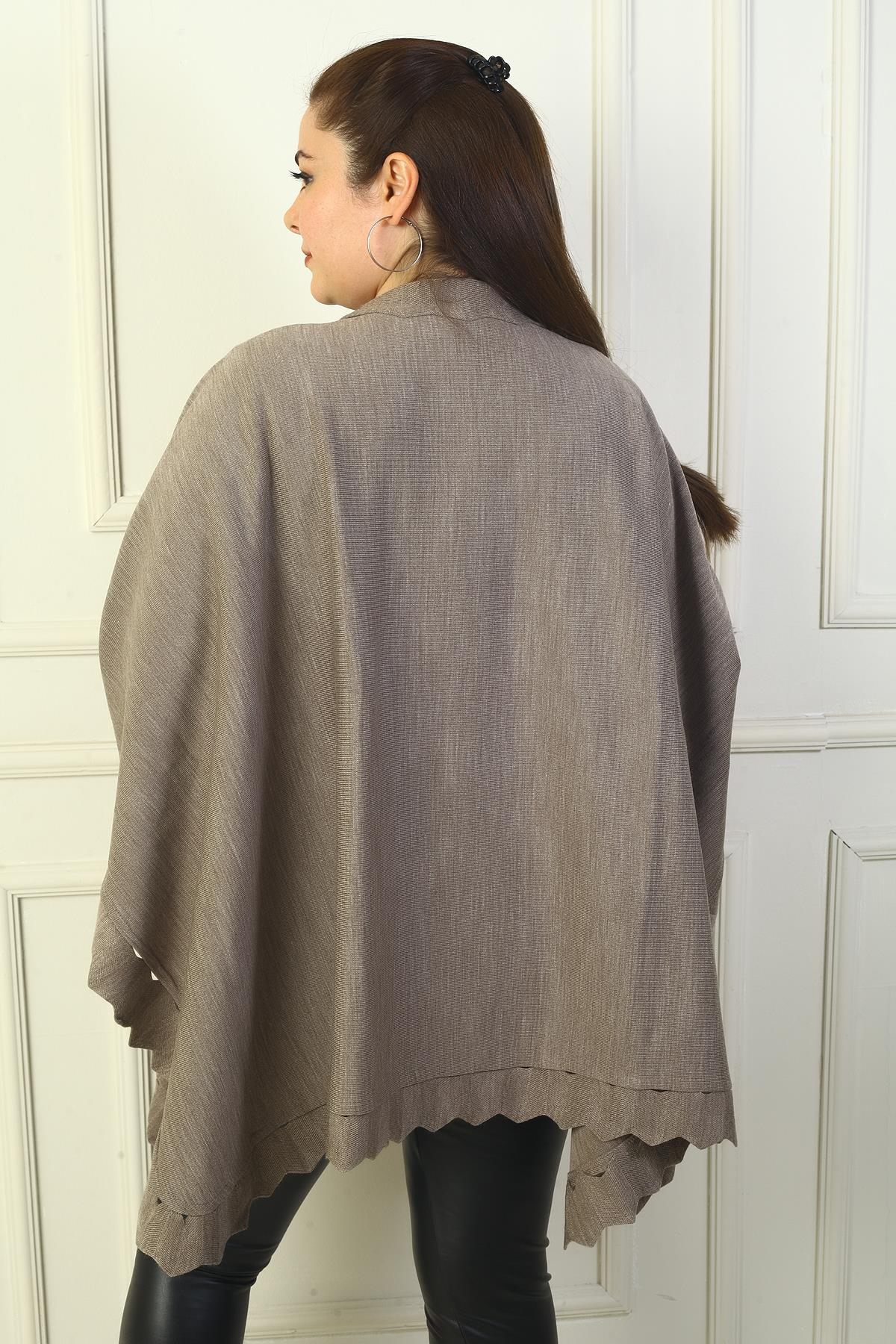 S-24Y4300002Kadın Lazer Kesim Büyük Beden Akrilik Panço