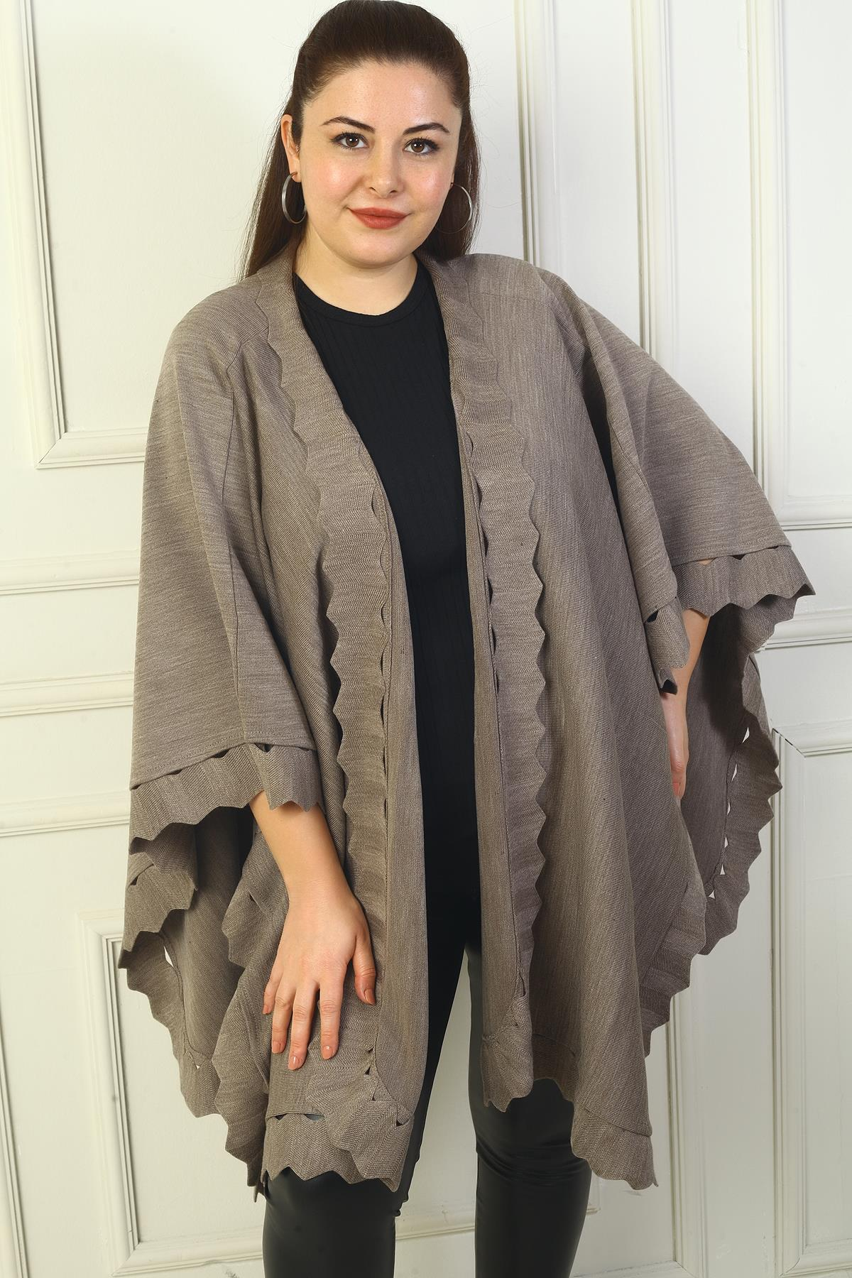 S-24Y4300002Kadın Lazer Kesim Büyük Beden Akrilik Panço