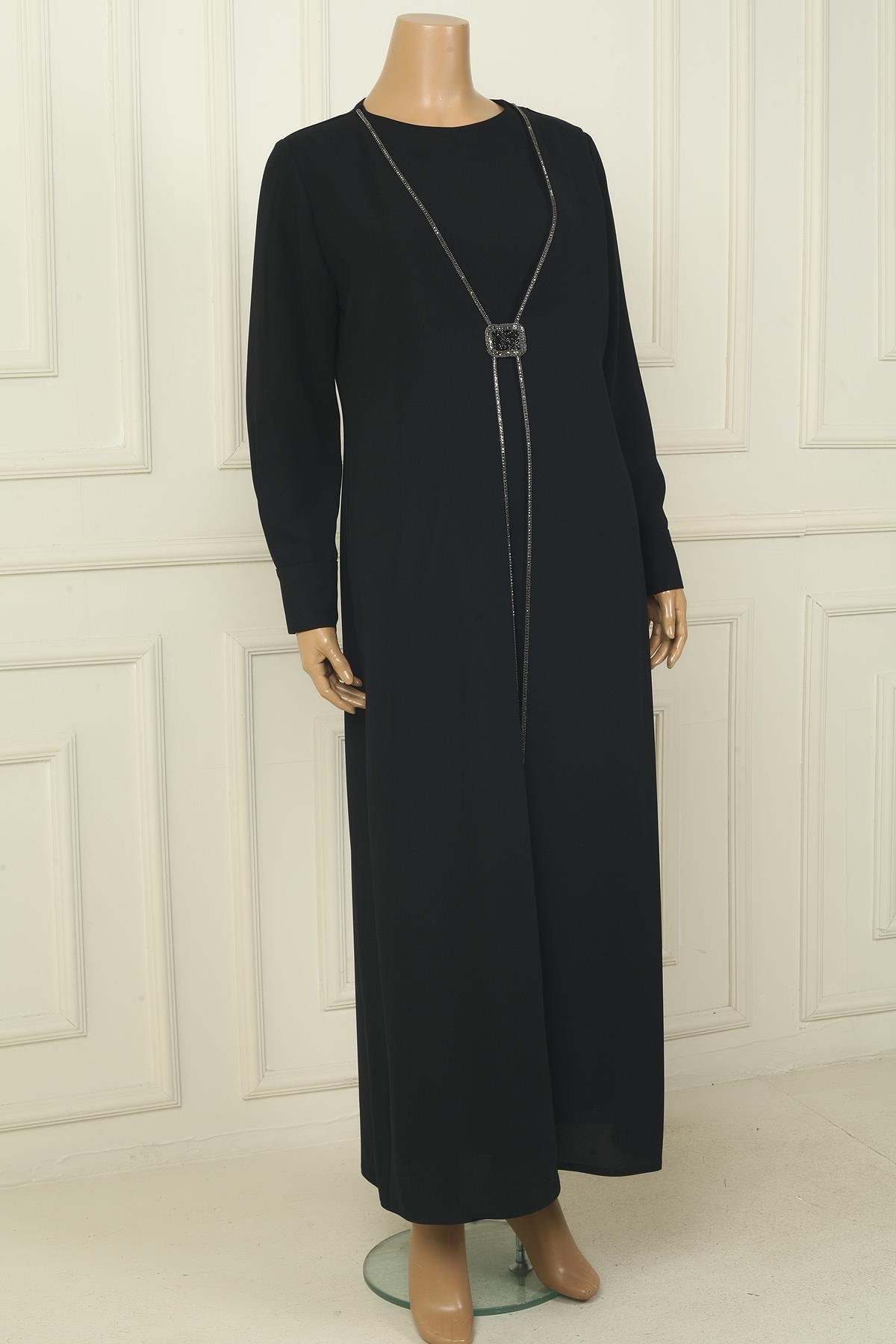 S-24Y4310003Kadın Kol Ucu Fermuarlı Beli Tokalı Taş Detaylı Büyük Beden Uzun Krep Elbise