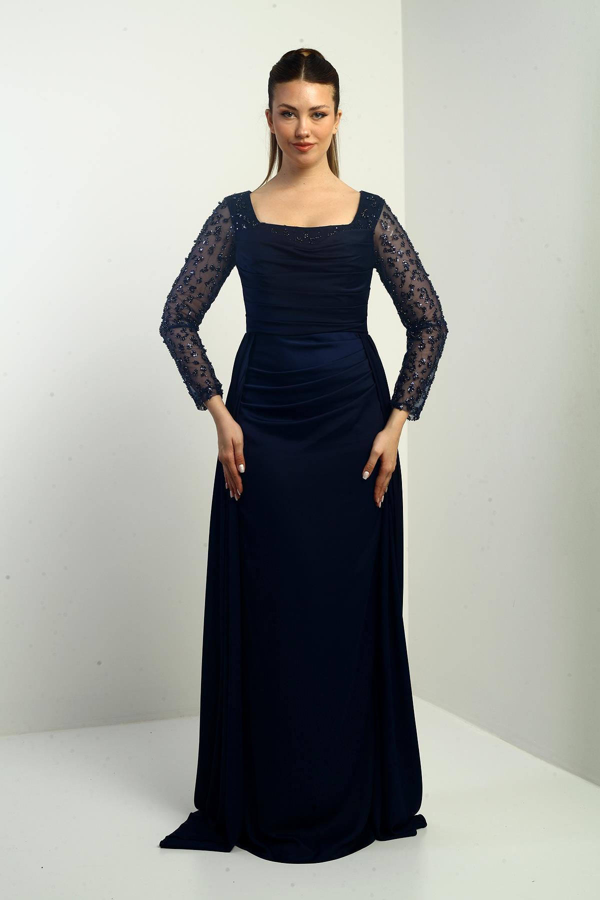 S-25K0230003Kadın Kare Yaka Astarlı Kolu Boncuklu Geniş Beden Aralıklı Krep Saten Uzun Abiye Elbise