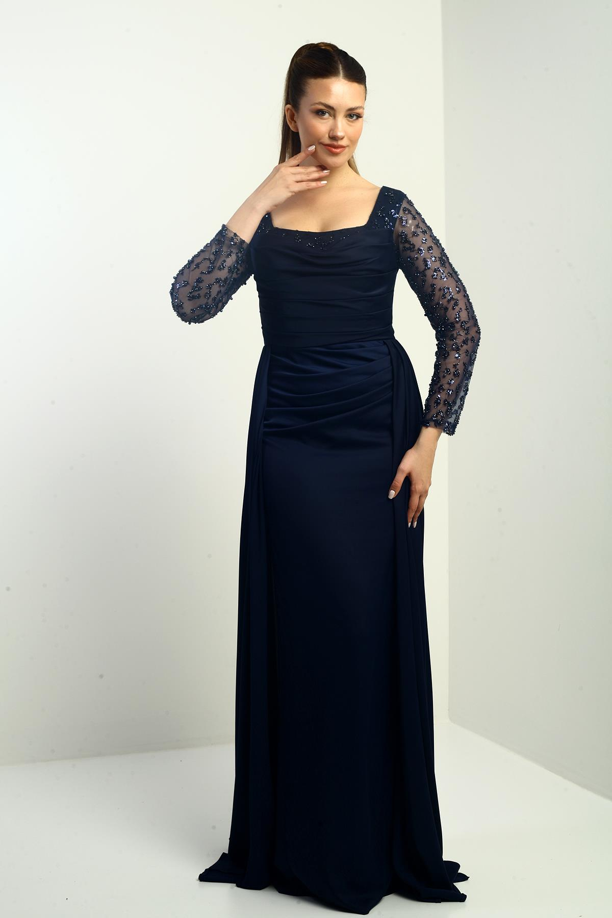 S-25K0230003Kadın Kare Yaka Astarlı Kolu Boncuklu Geniş Beden Aralıklı Krep Saten Uzun Abiye Elbise