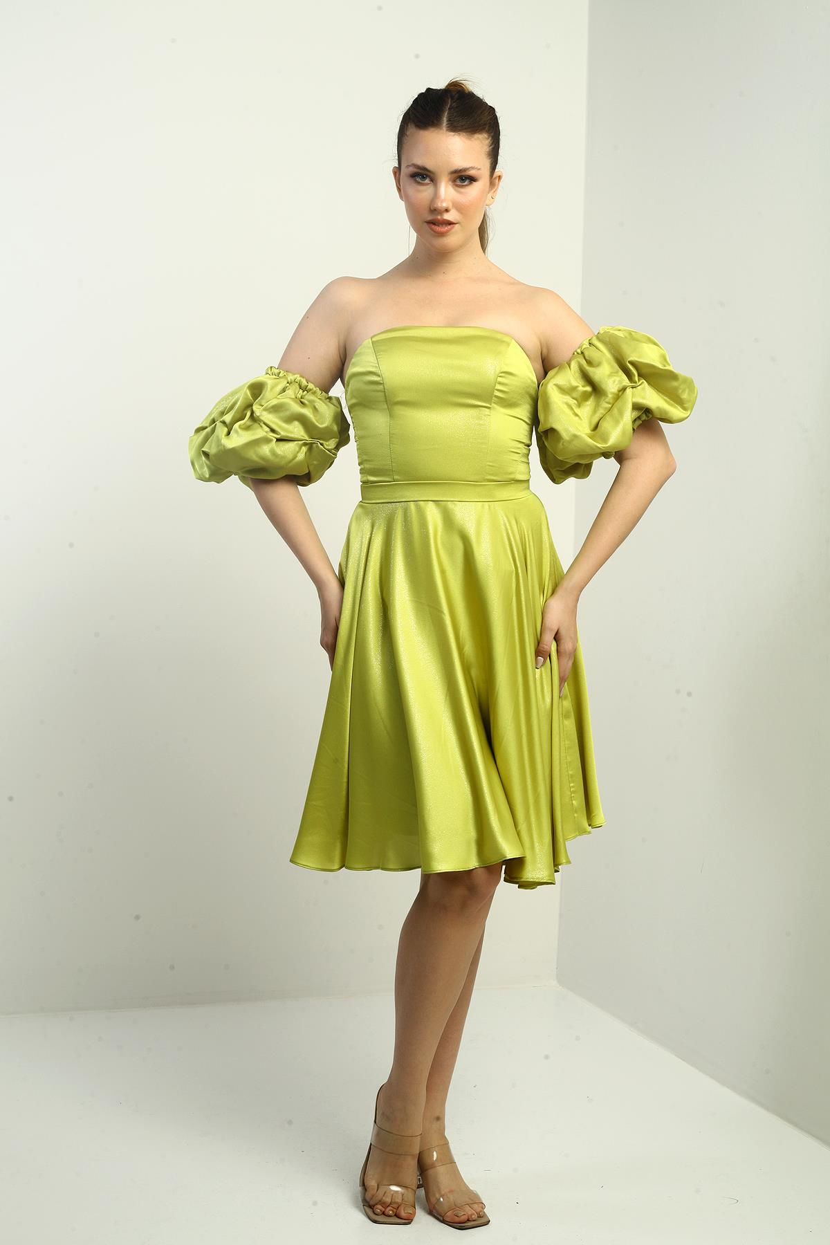 S-25K3050002Kadın Straplez Karpuz Takma Kollu Astarlı Kısa Kloş Krep Saten Elbise