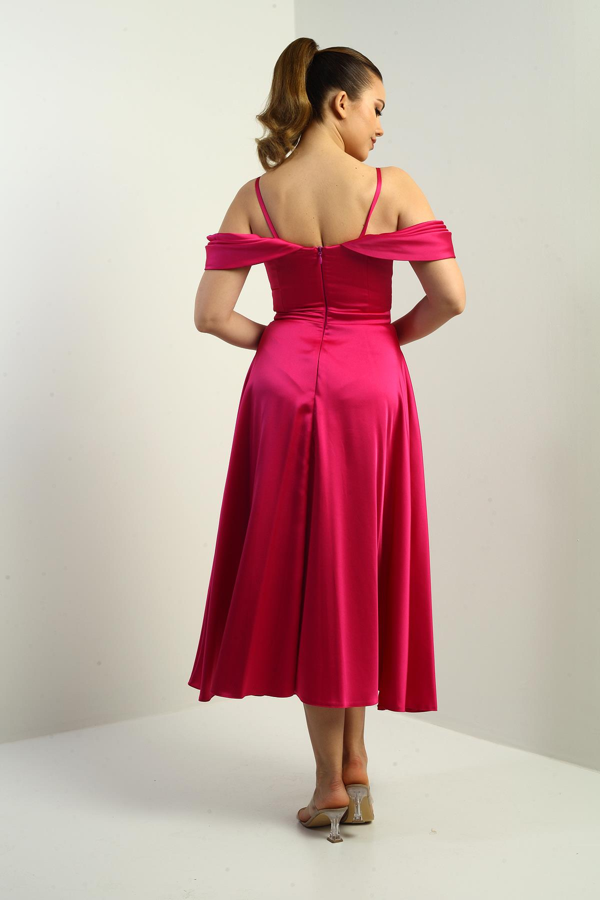 S-25K3050004Kadın İp Askılı Düşük Kollu Astarlı Pileli Saten Kloş Uzun Elbise