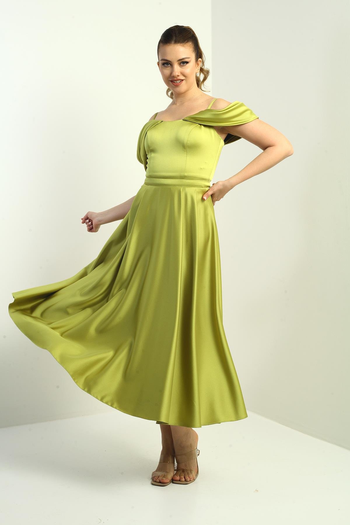 S-25K3050004Kadın İp Askılı Düşük Kollu Astarlı Pileli Saten Kloş Uzun Elbise