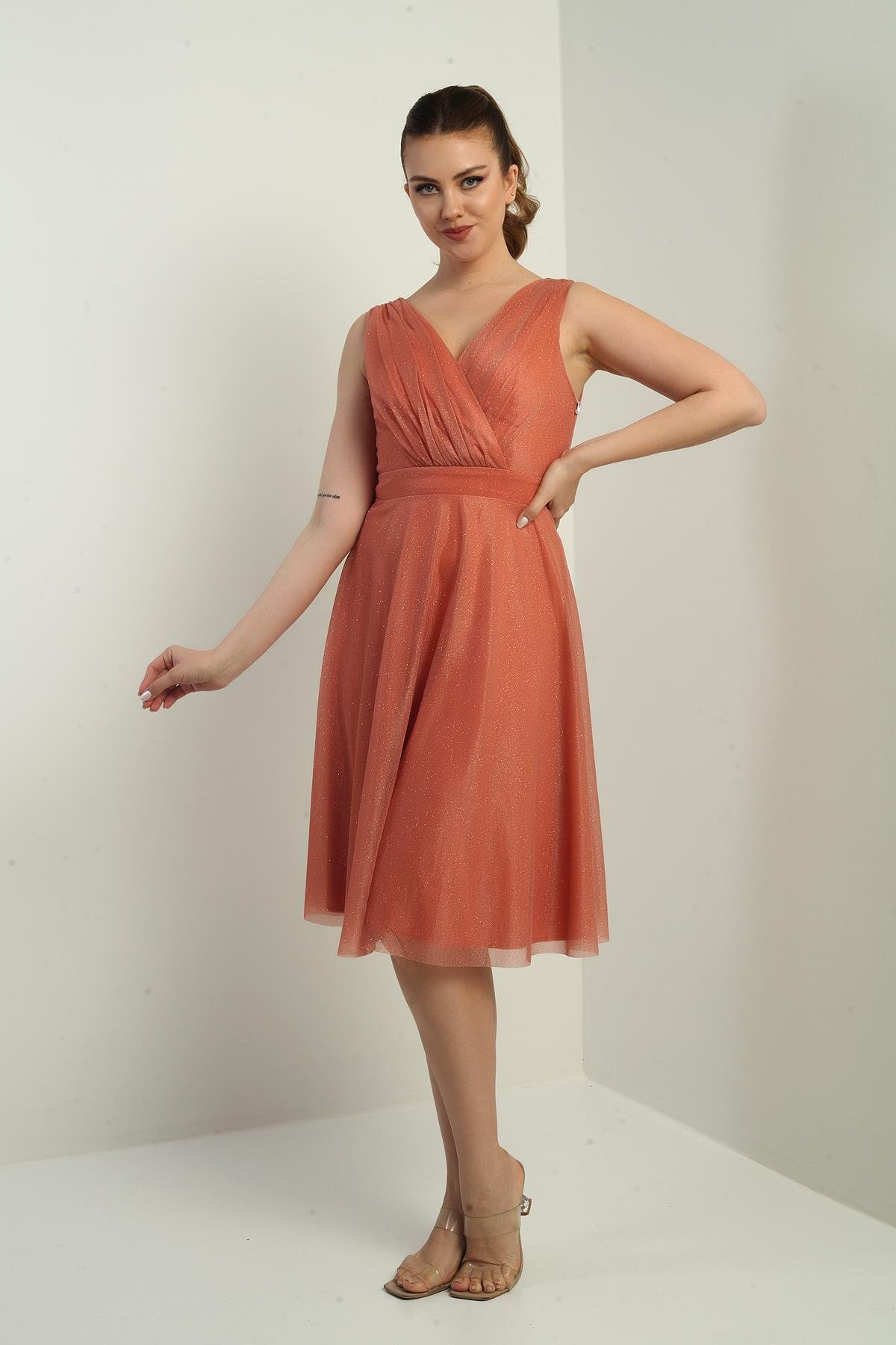 S-25K3050006Kadın Kruvaze Yaka Astarlı Kloş Simli Kısa Elbise