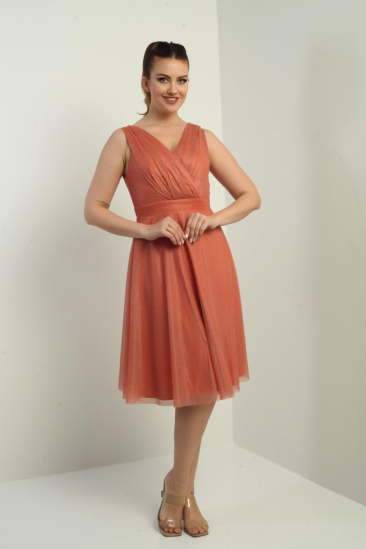 S-25K3050006Kadın Kruvaze Yaka Astarlı Kloş Simli Kısa Elbise