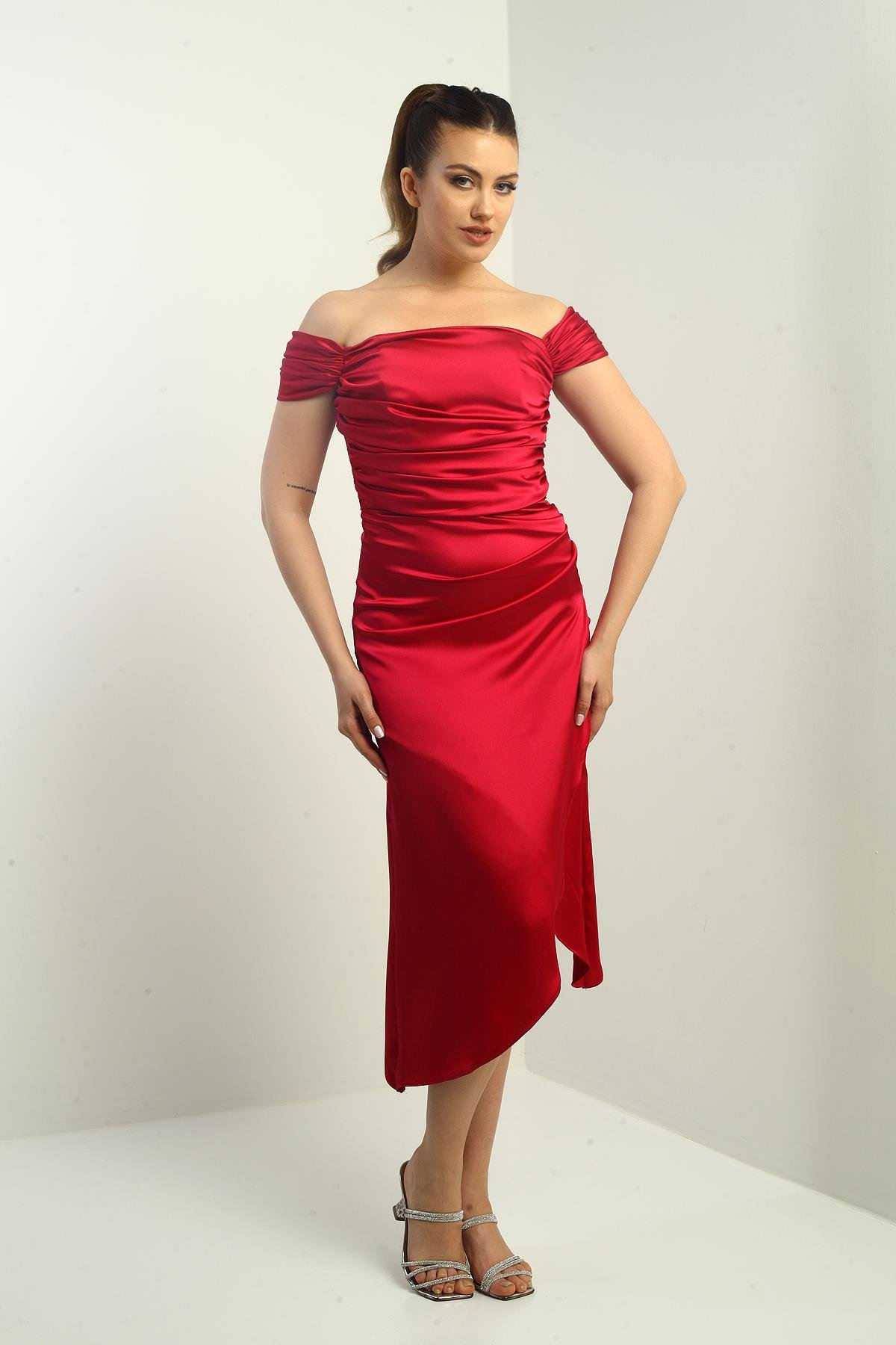 S-25K3050009Kadın Madonna Yaka Drapeli Asimetrik Saten Kısa Elbise