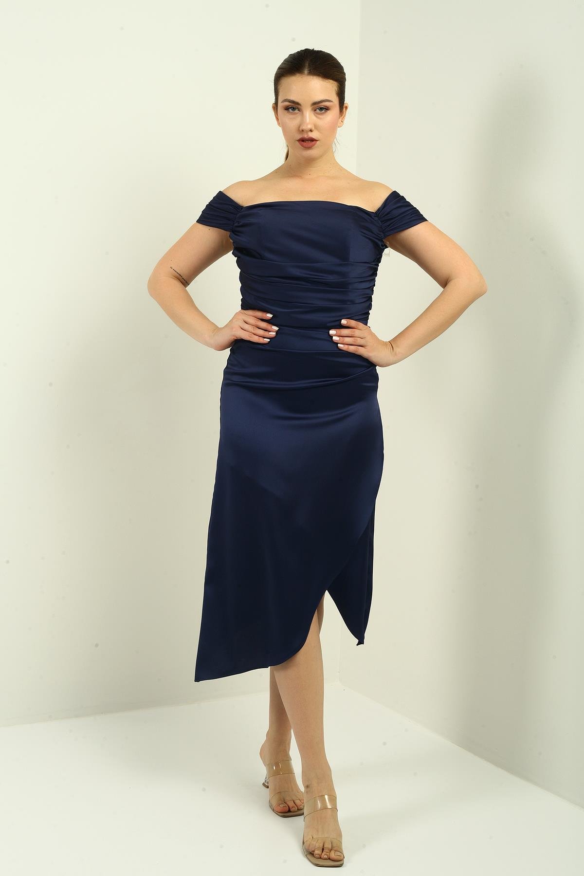 S-25K3050009Kadın Madonna Yaka Drapeli Asimetrik Saten Kısa Elbise