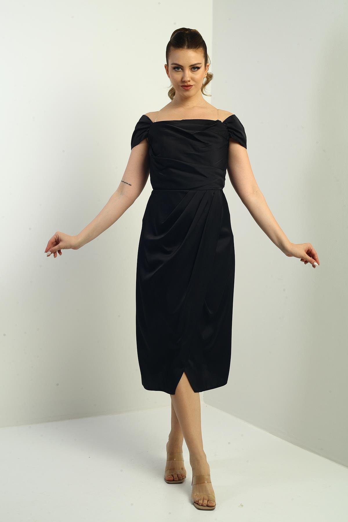 S-25K3050010Madonna Yaka Drapeli Astarlı Saten Kısa Elbise