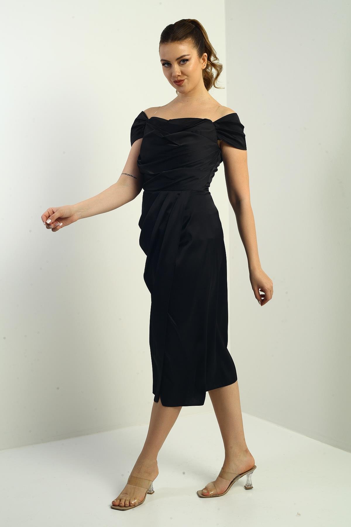 S-25K3050010Madonna Yaka Drapeli Astarlı Saten Kısa Elbise