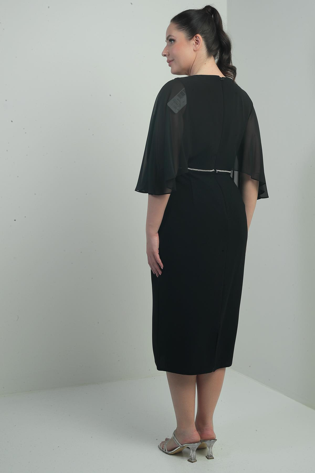 S-25K3050013Kadın V Yaka Üstü Şifon Drapeli Astarlı Beli Taşlı Büyük Beden Krep Midi Elbise