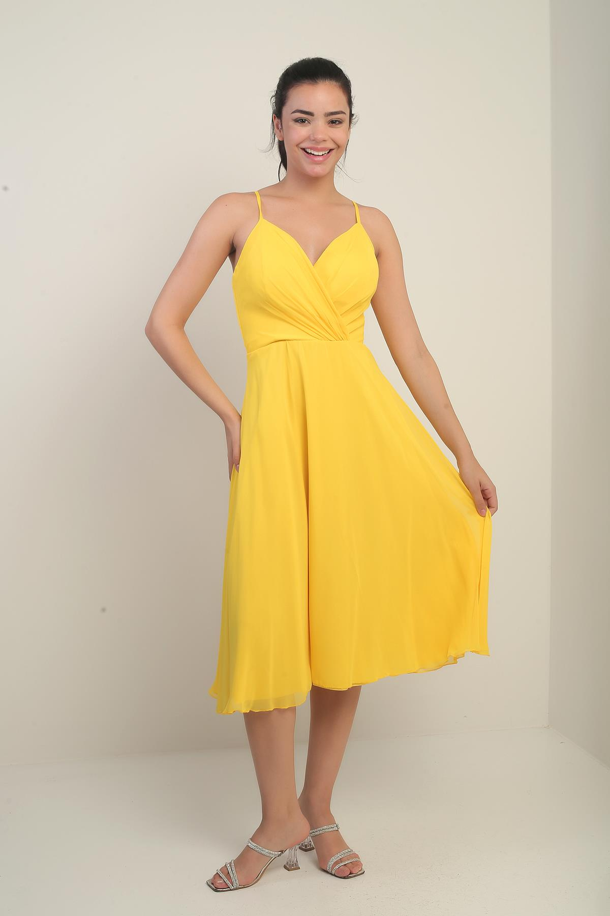 S-25K3050020Kadın İp Askılı Kruvaze Yaka Astarlı Arkası Bağcıklı Kloş Şifon Elbise