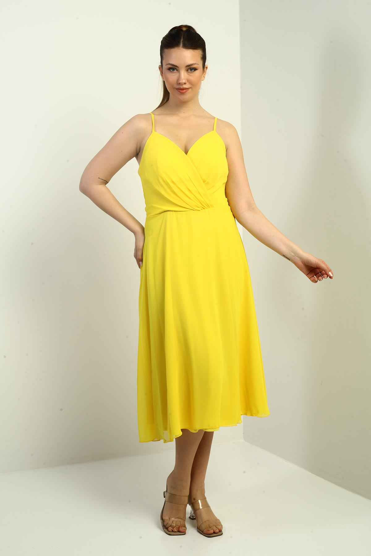 S-25K3050020Kadın İp Askılı Kruvaze Yaka Astarlı Arkası Bağcıklı Kloş Şifon Elbise