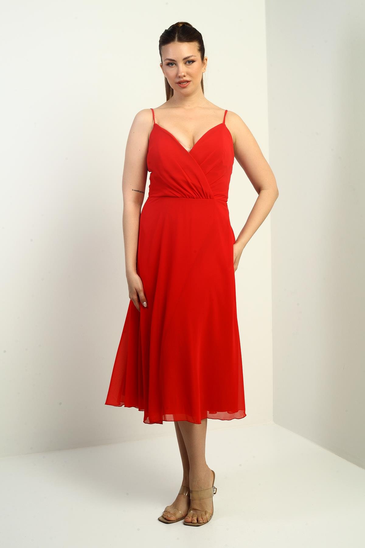 S-25K3050020Kadın İp Askılı Kruvaze Yaka Astarlı Arkası Bağcıklı Kloş Şifon Elbise