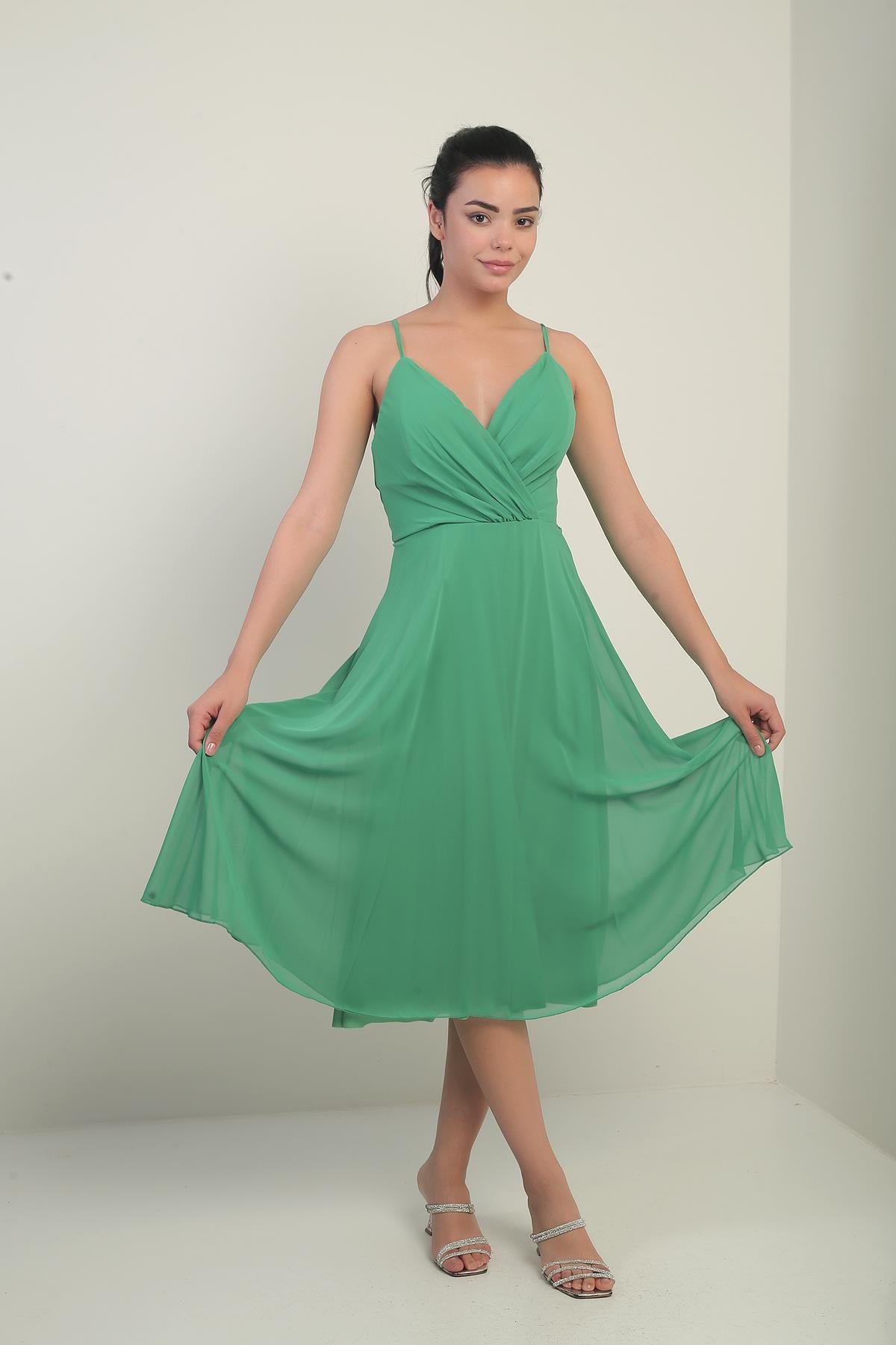 S-25K3050020Kadın İp Askılı Kruvaze Yaka Astarlı Arkası Bağcıklı Kloş Şifon Elbise