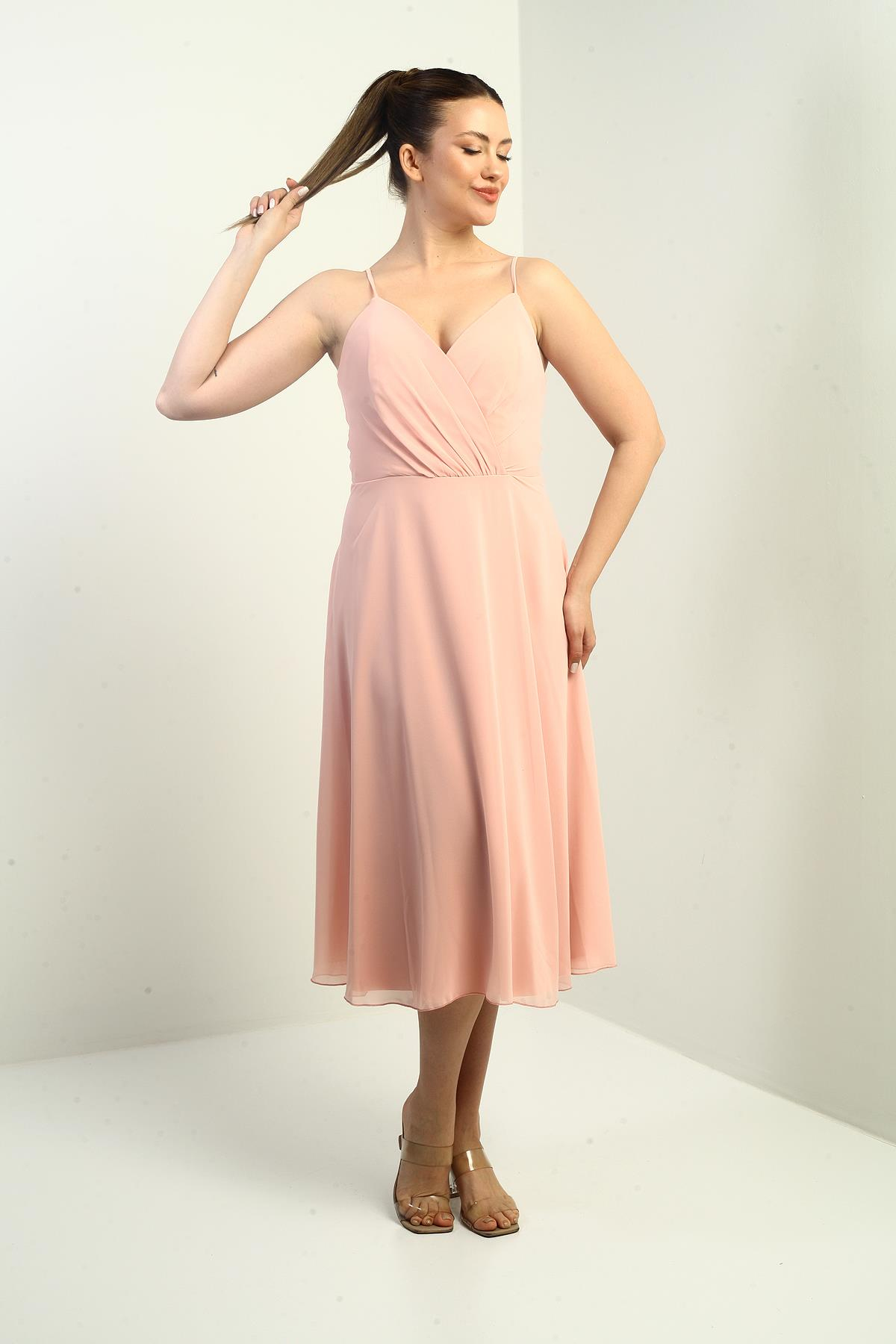 S-25K3050020Kadın İp Askılı Kruvaze Yaka Astarlı Arkası Bağcıklı Kloş Şifon Elbise