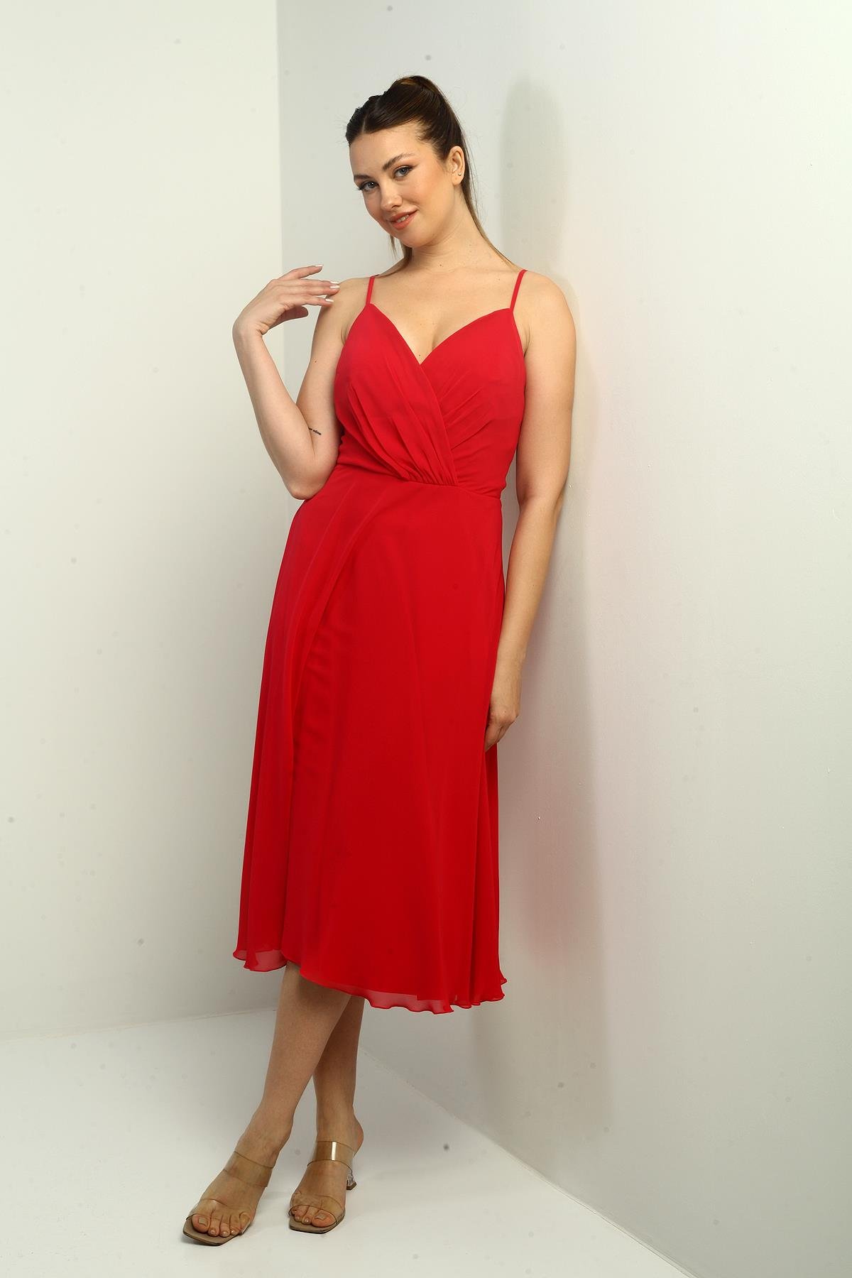 S-25K3050020Kadın İp Askılı Kruvaze Yaka Astarlı Arkası Bağcıklı Kloş Şifon Elbise